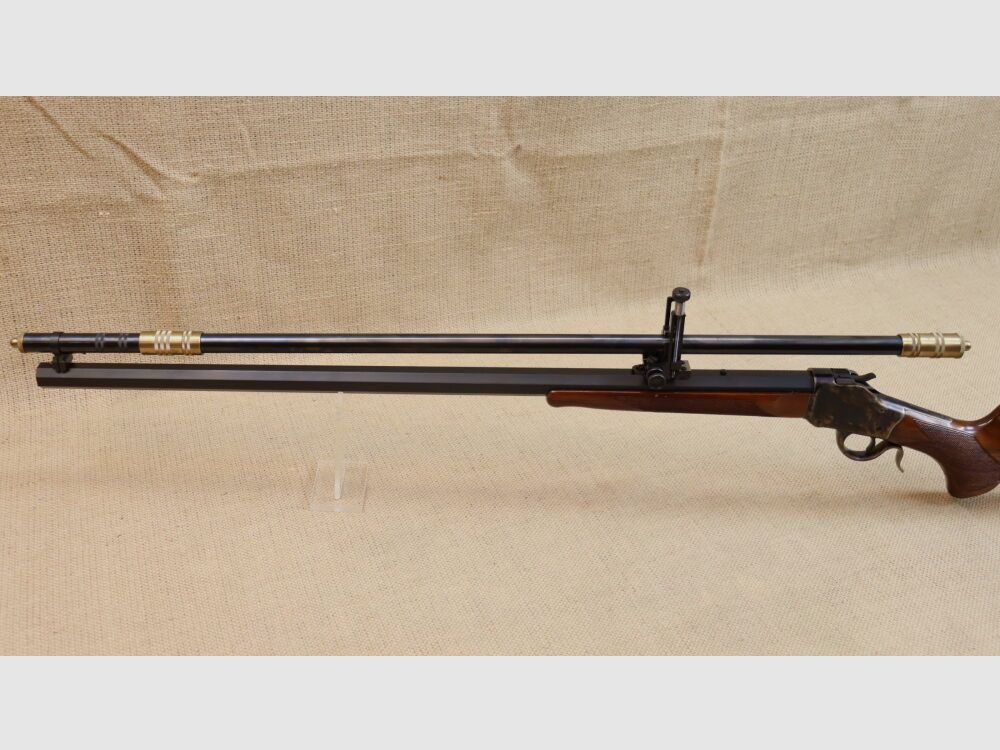 Pedersoli High-Wall Winchester 1885 inkl. Malcolm Scope .38-55Win