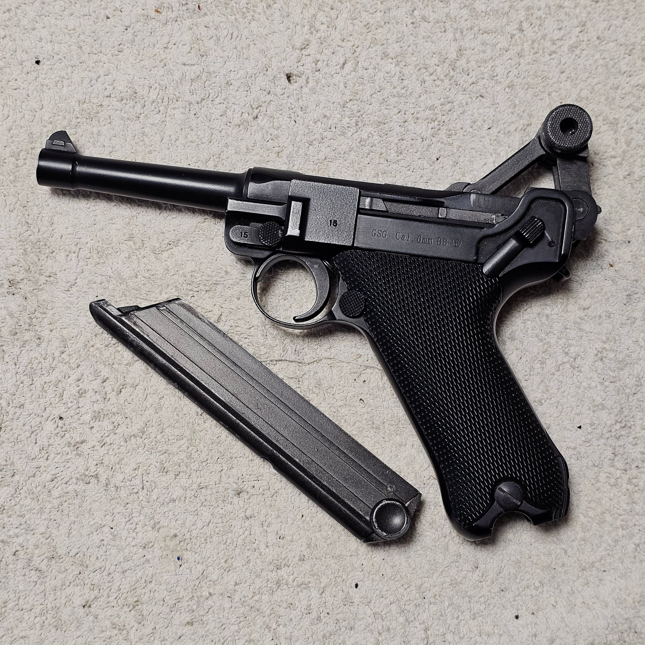 Pistola de airsoft 08