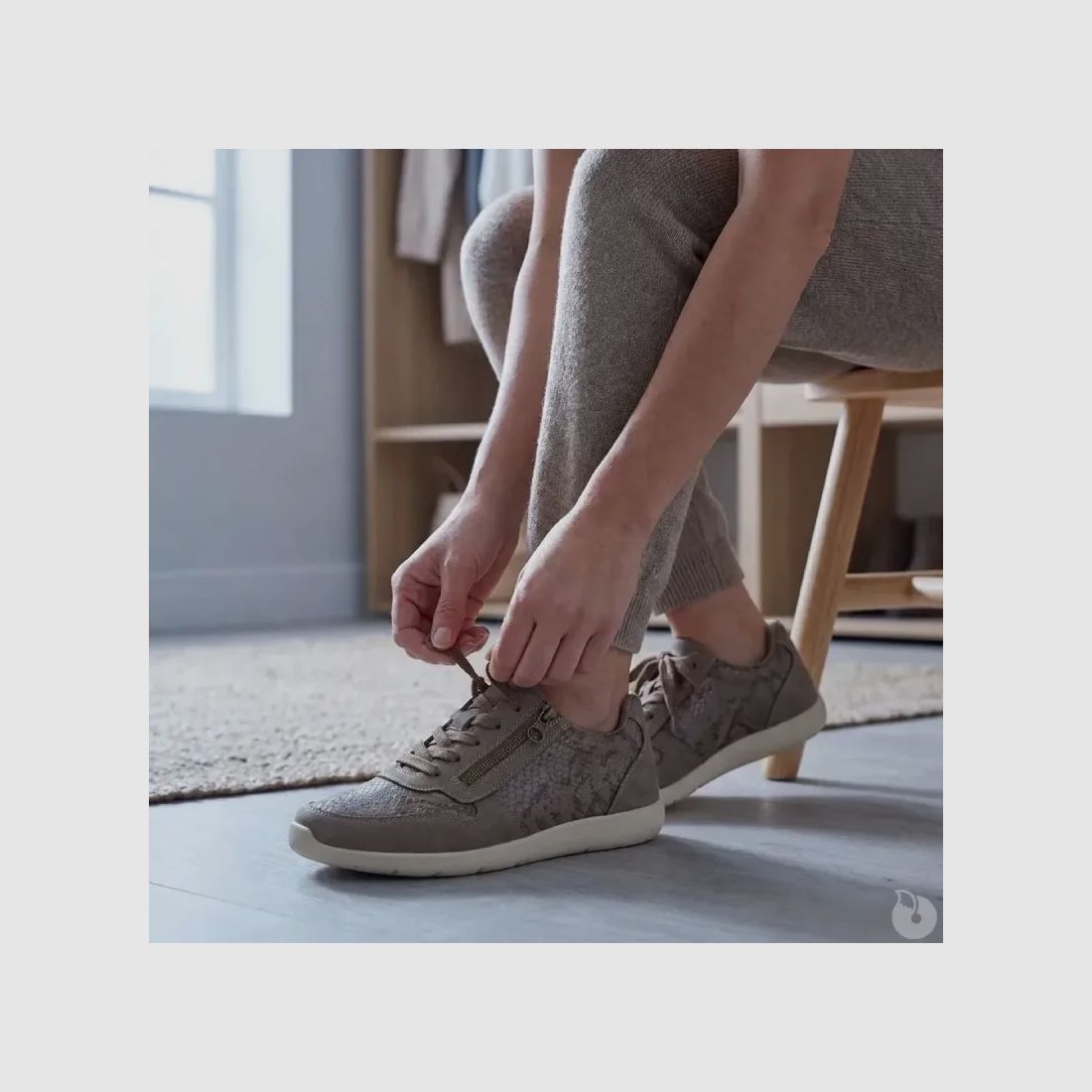 Beige Schnürschuhe mit seitlichem Reißverschluss in Größe 37 bis 41, Bild 7 von 9