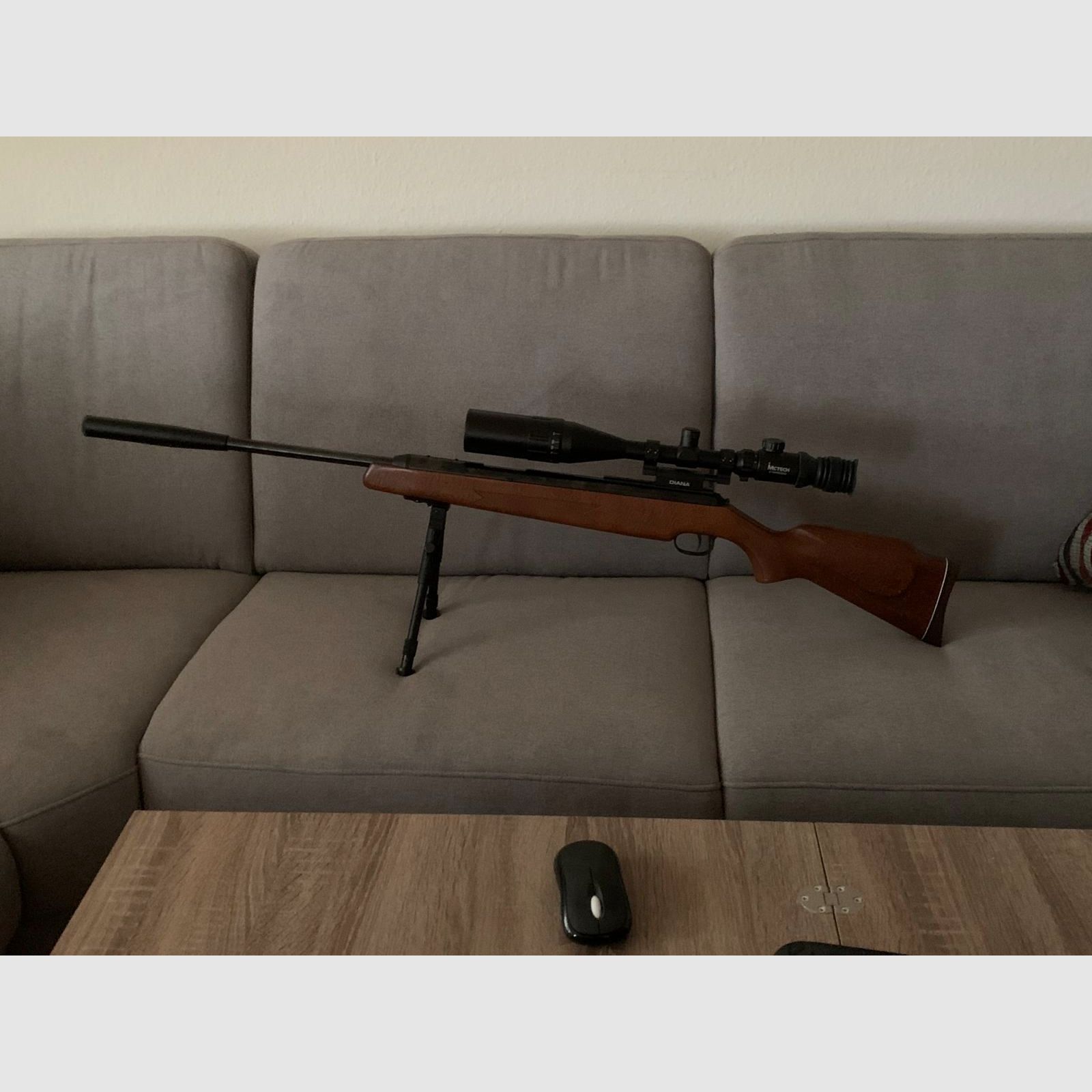 Diana 52, met scope en suppressor en bipod en koffer, 4,5 mm