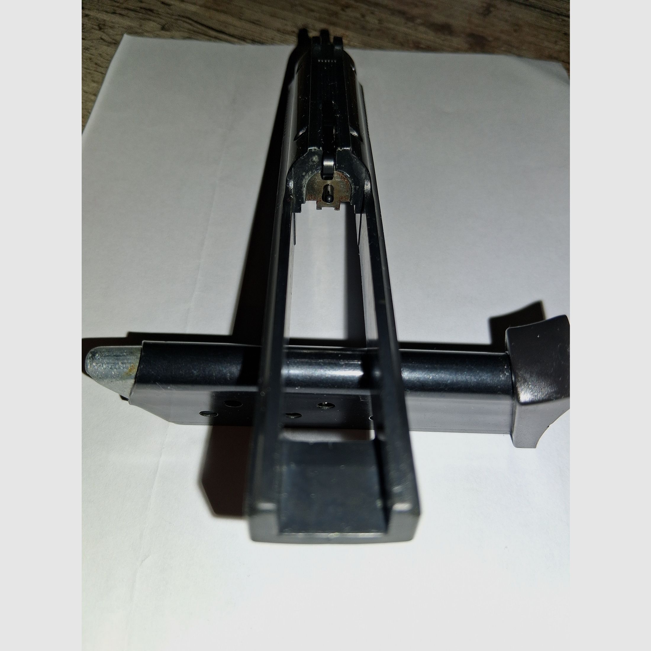 Collectionneurs attention !!! Röhm RG 8 (PTB-154), plaquettes en bois, chargeur de rechange, État TOP, jamais tiré