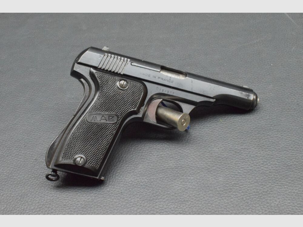 MAB D collector's weapon