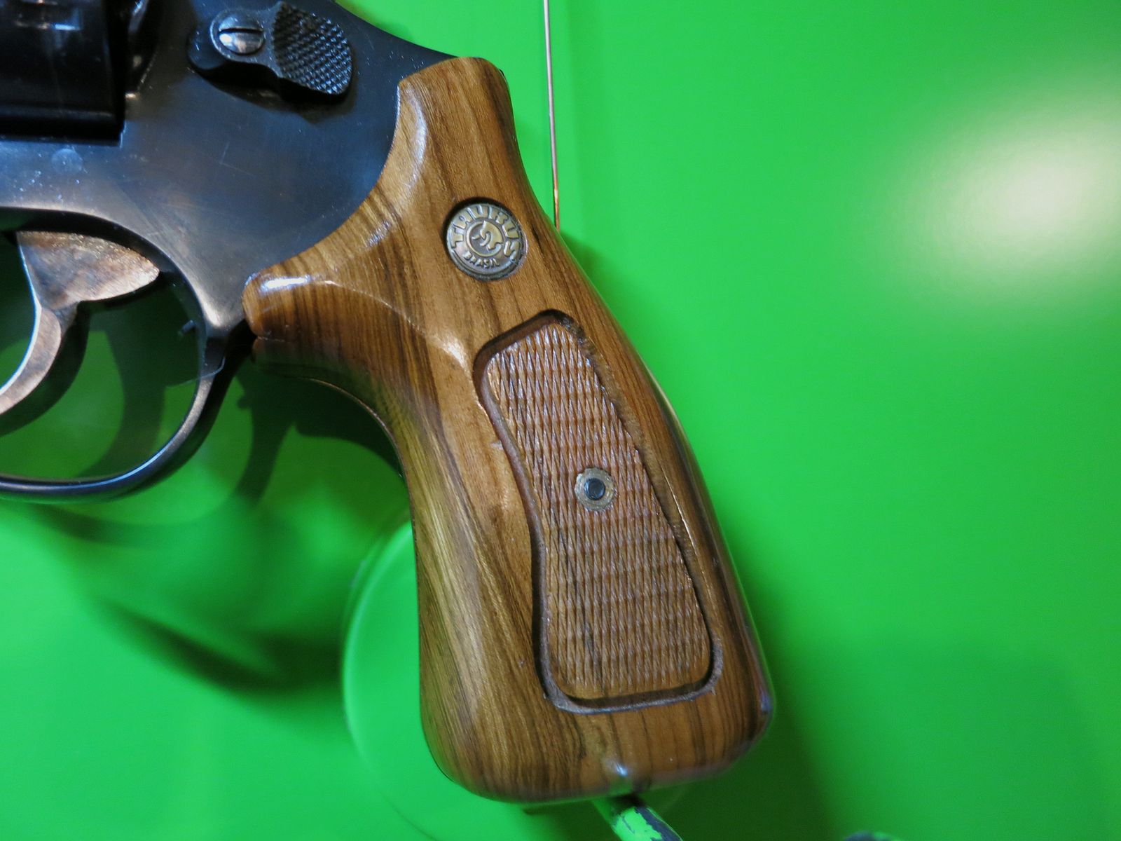 Revolver deportivo TAURUS Mod. 96, cal. .22lr, clon del S&W K-22 #27-