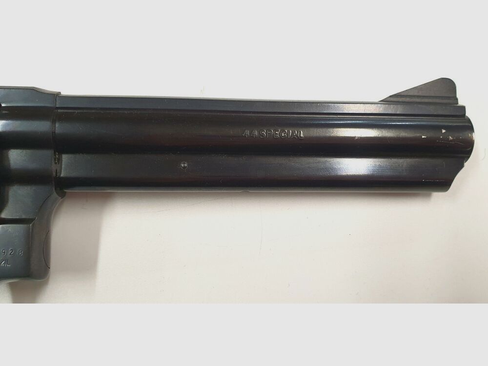 Taurus Revolver Model 441, zdjęcie 5 z 10
