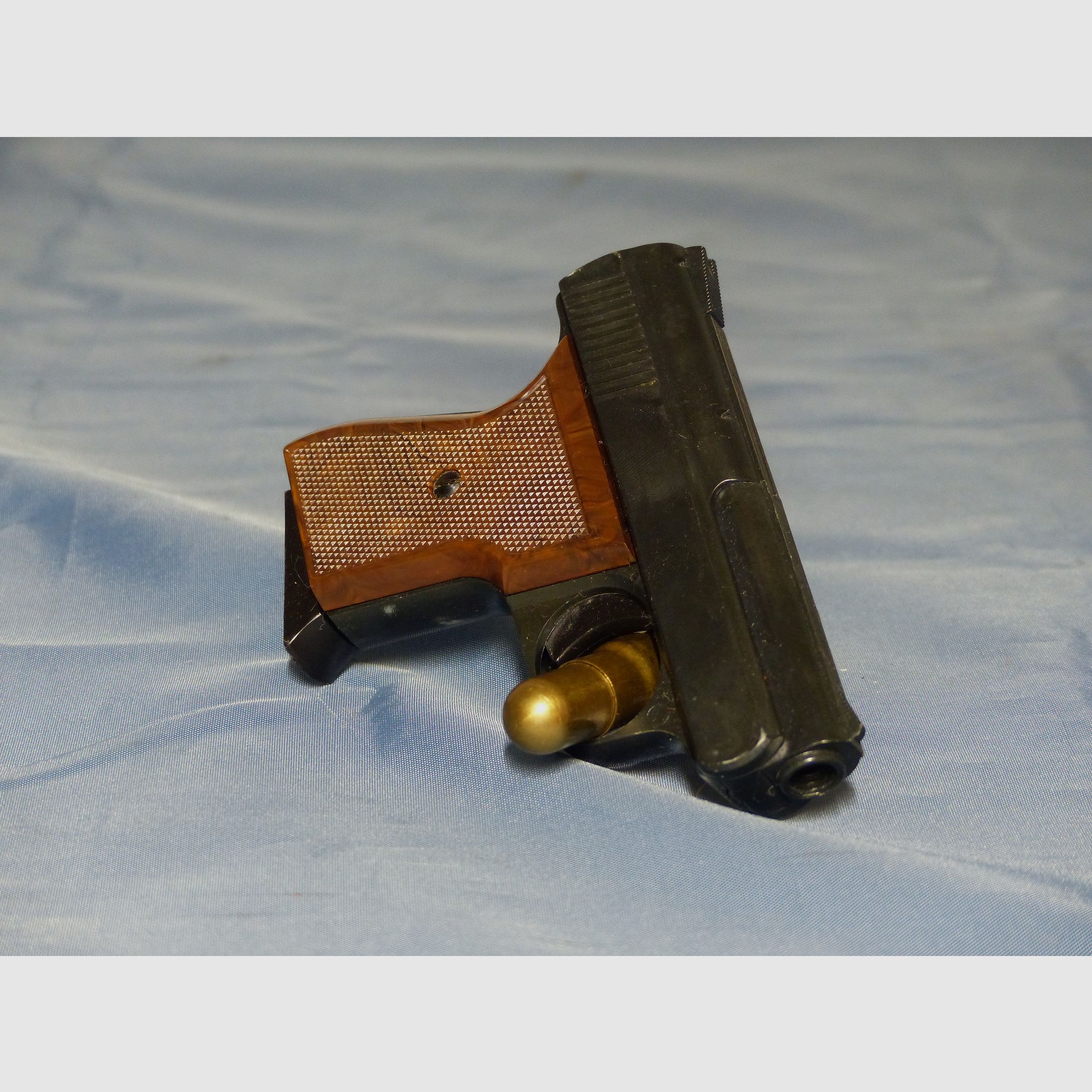 Blank gas pistol Rhöner Sportwaffen GmbH SM 15 Cal. 8 mm bang PTB 83/2 from 1977 vintage