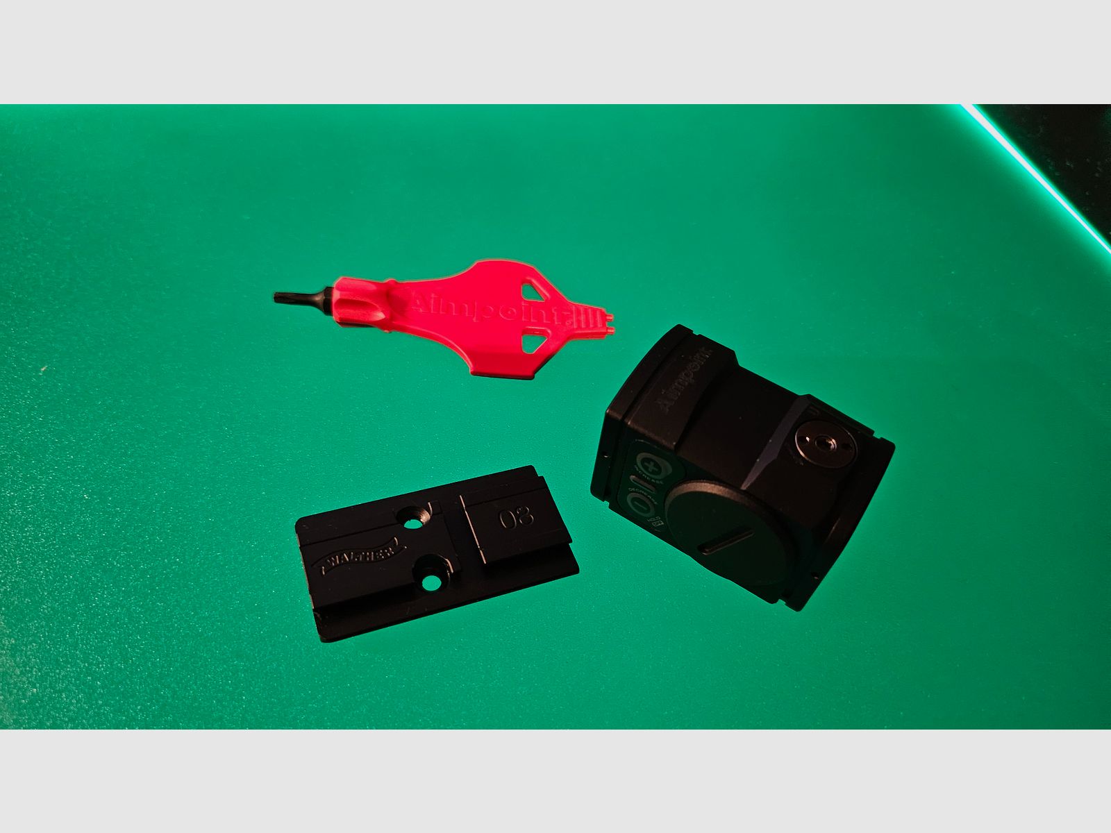 Aimpoint Acro® C-2 con piastra di adattamento per Walther PDP SD 5.1