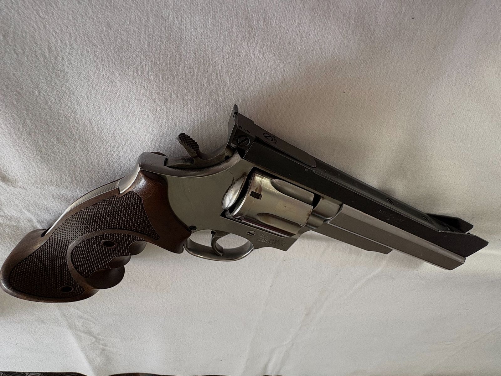 Smith & Wesson .357 Magnum Holden 1500/PPC 686-4, afbeelding 6 van 8