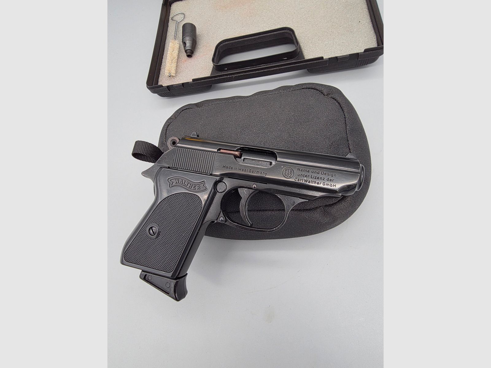 Neuwertig u. ungeschossen Walther PPK 8mm Knall PTB 502 mit Beschuss 1993 (KD) Schreckschuss SRS Silvester