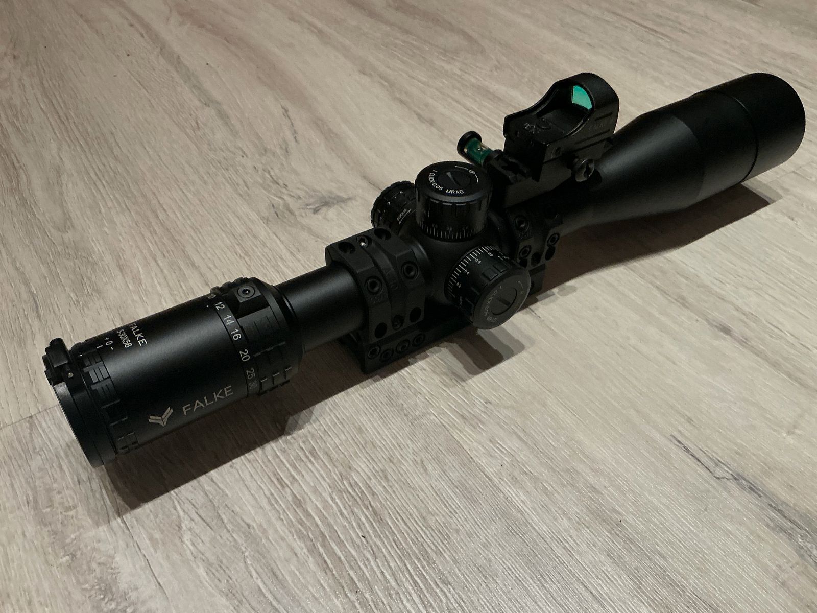Falke Zielfernrohr 5-30x56 inkl. Killflash neuwertig * unbenutzt