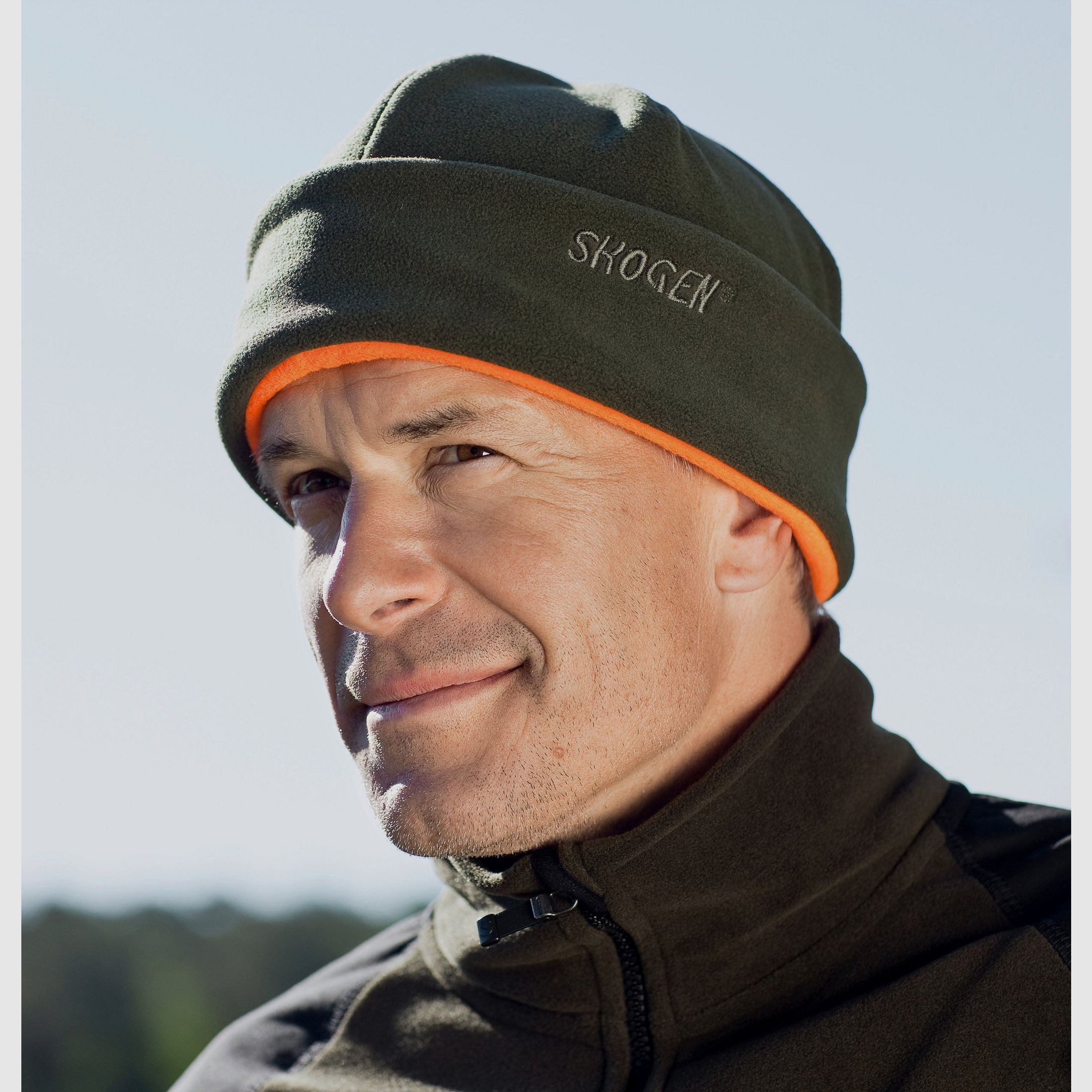 Skogen chapeau en polaire réversible