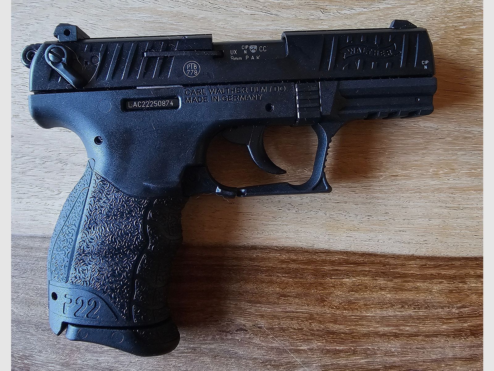 Walther P22Q  Schreckschuss cal. 9mm PAK