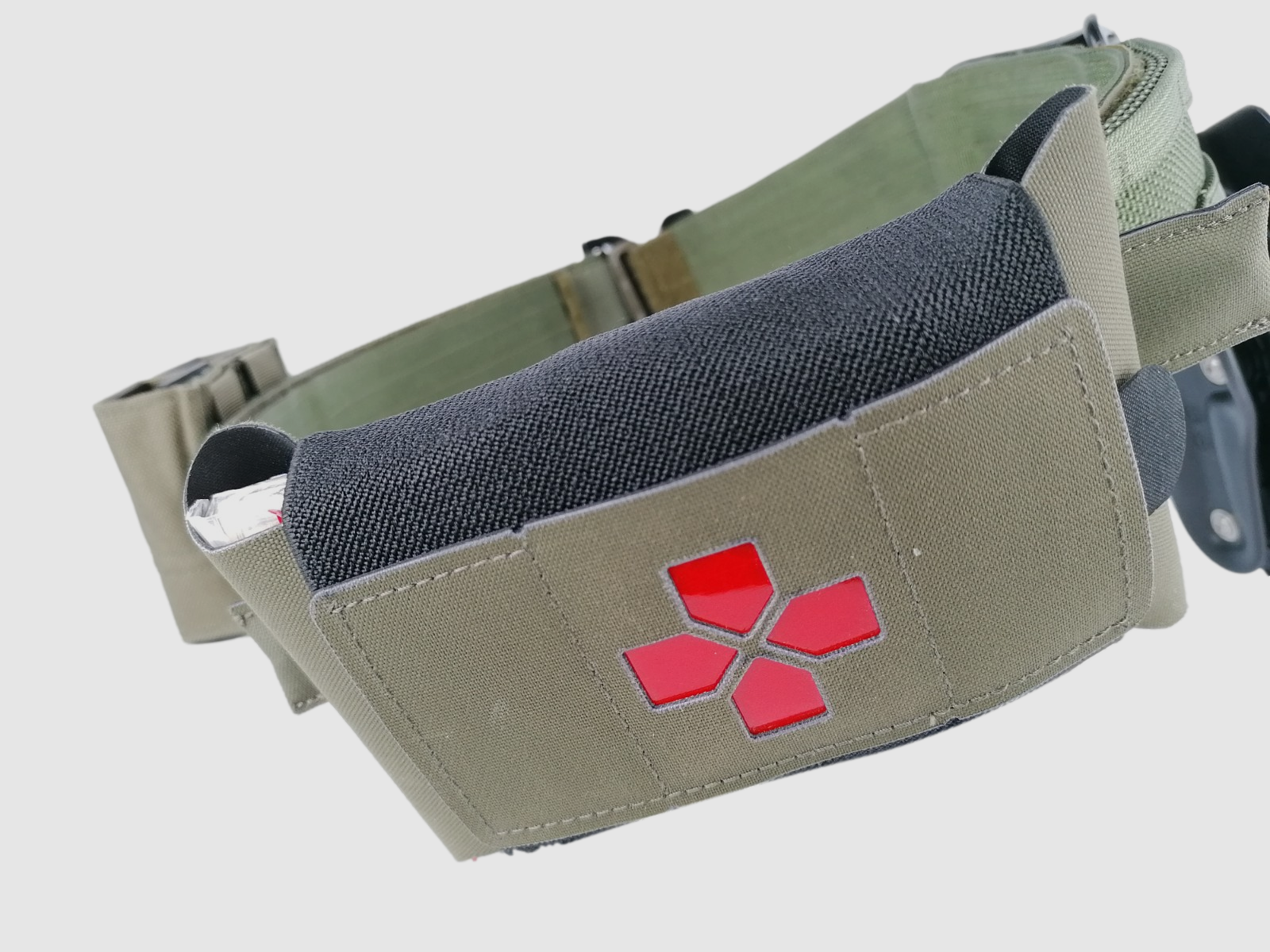 Taktische Erste-Hilfe-Tasche, oliv