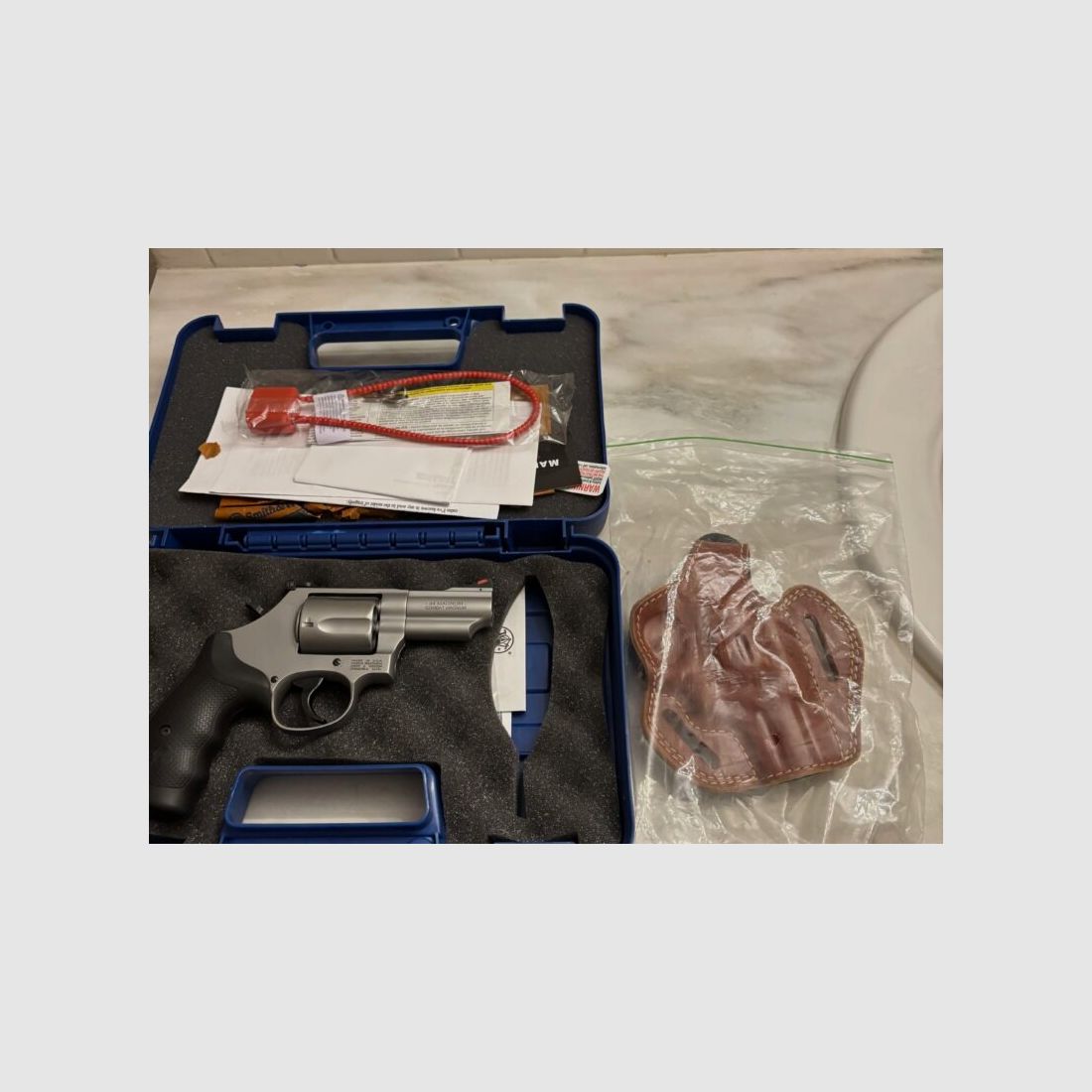 Brandneues S/W Mod 69 44 Magnum