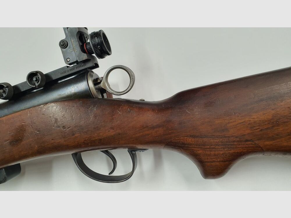 Fabryka broni w Bernie Karabin piechoty Długi karabin IG96-11 W tym diopter i celownik precyzyjny