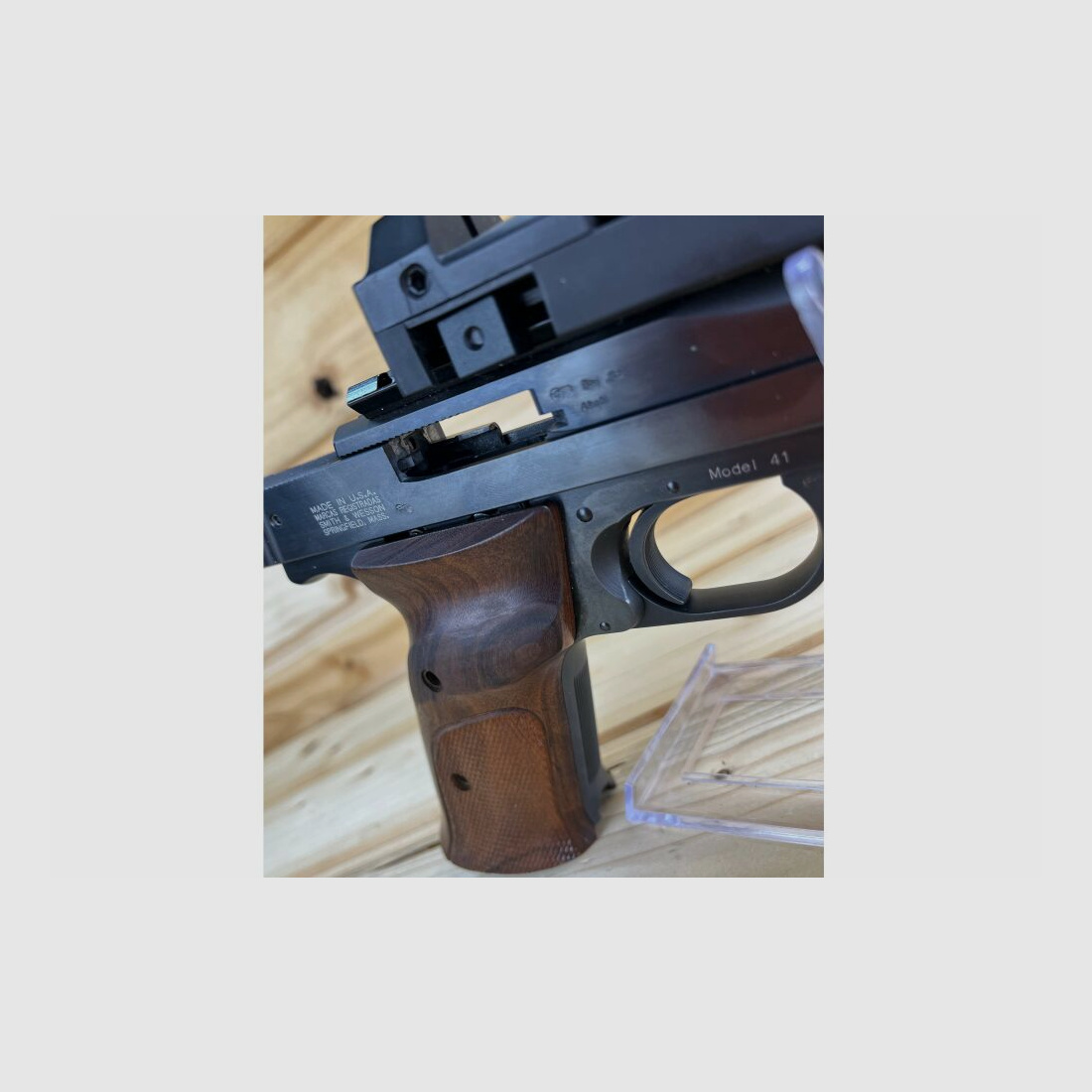 Smith & Wesson Mod. 41 KK-pistool met rood punt & vaste open vizier .22lr