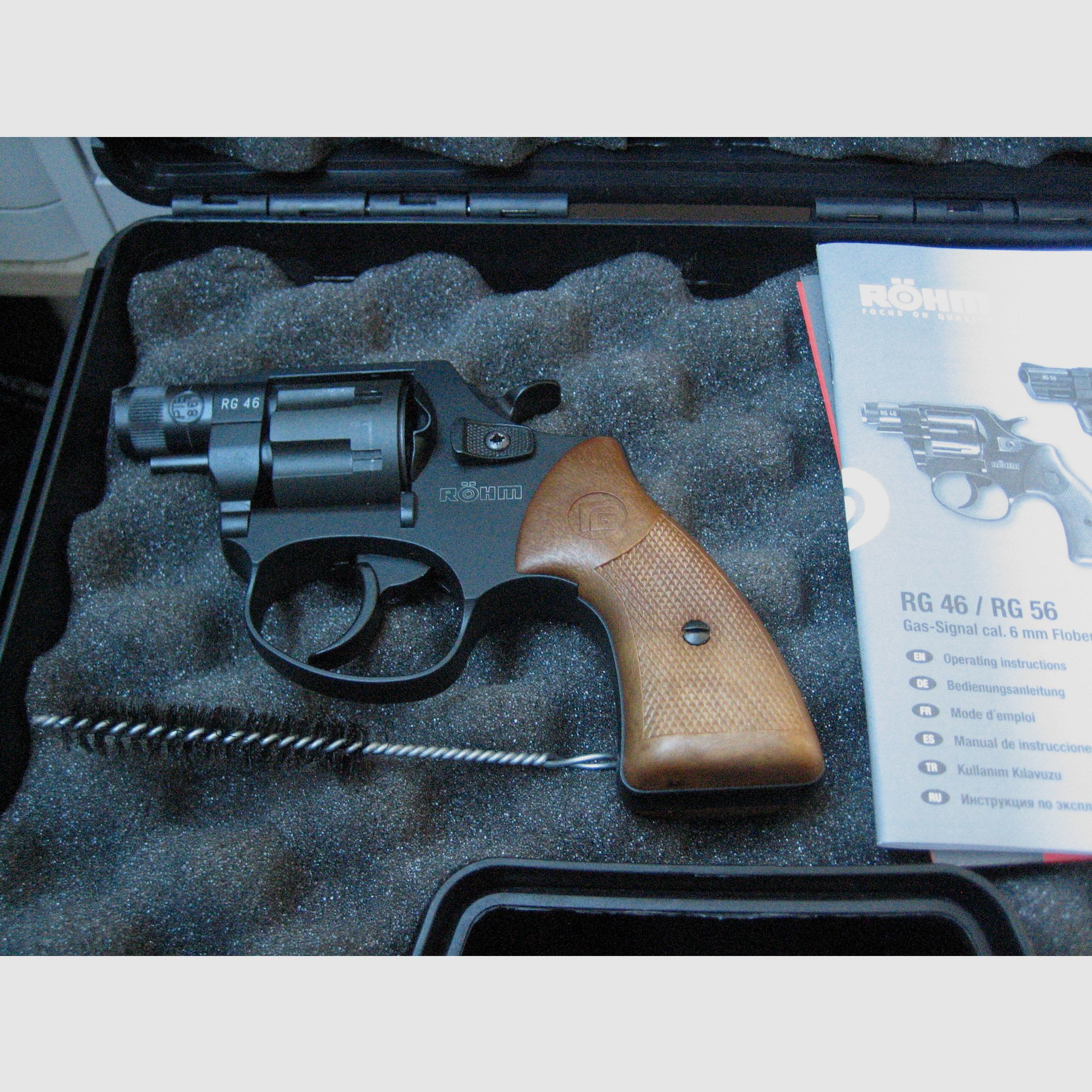 Röhm RG 46 cal. 6 mm R Knall Schreckschuss- Gasrevolver neu neu 