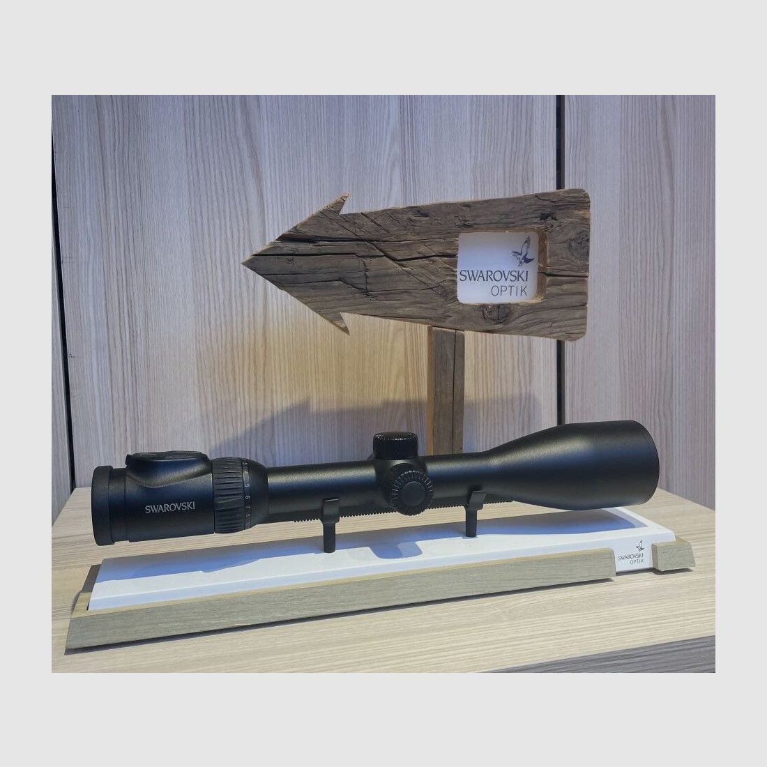 SWAROVSKI OPTIK Z8i 2.3-18x56 SR (with rail) P