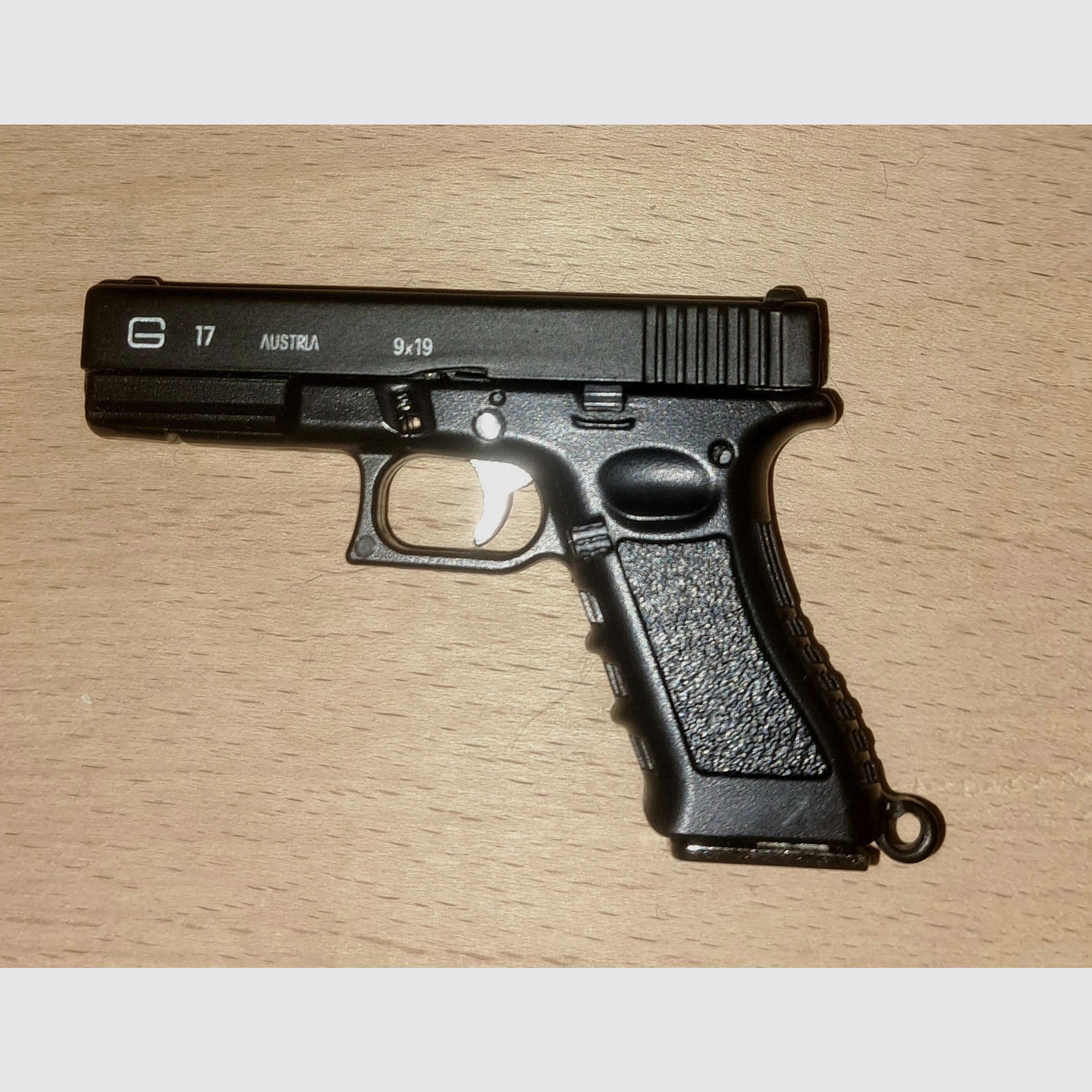 Ganzmetall-Modell Maßstab 1:3,5 - Colt Beretta Glock Smith&Wesson