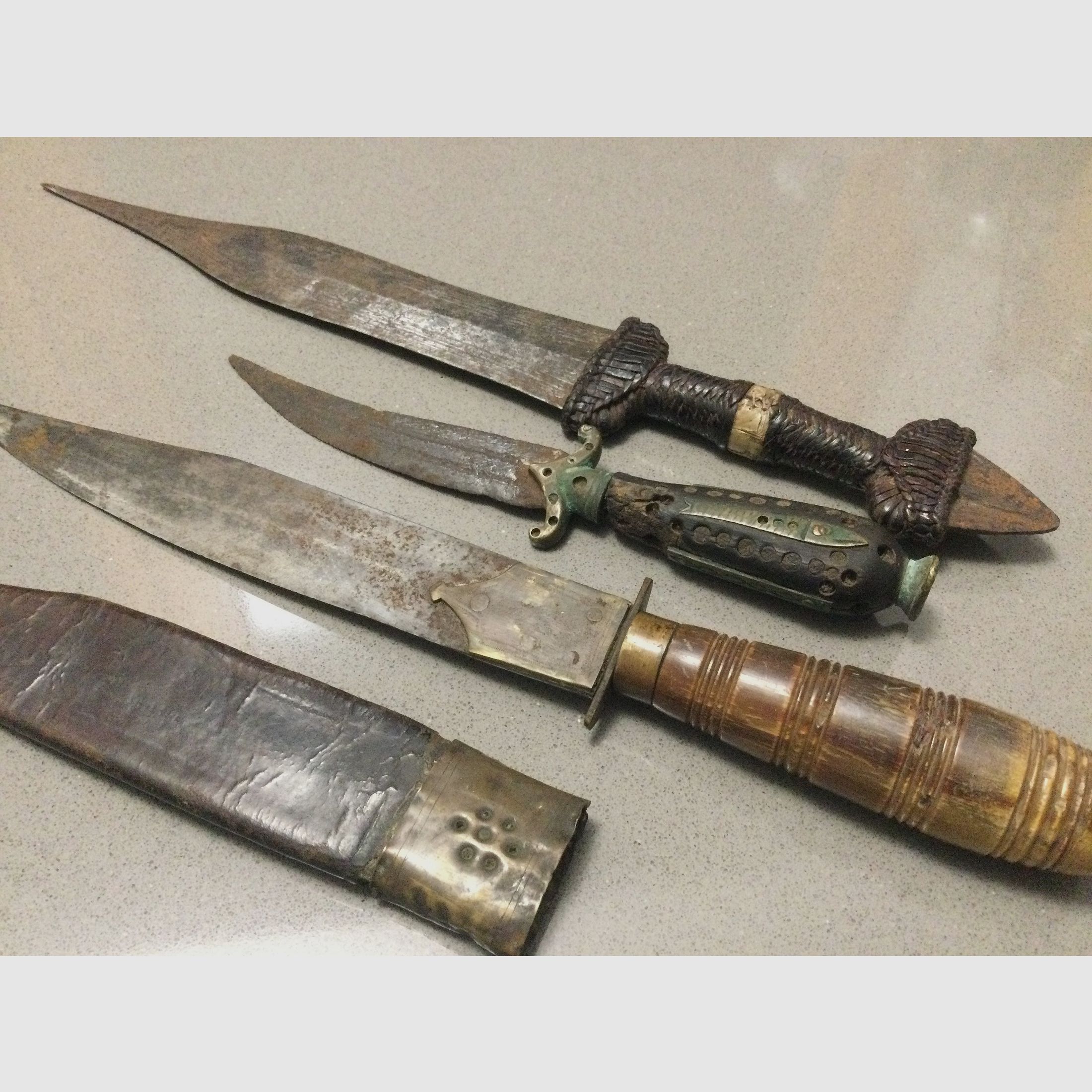 Couteaux, poignards, très ancien, ensemble muséal. Collectionneurs, amateurs