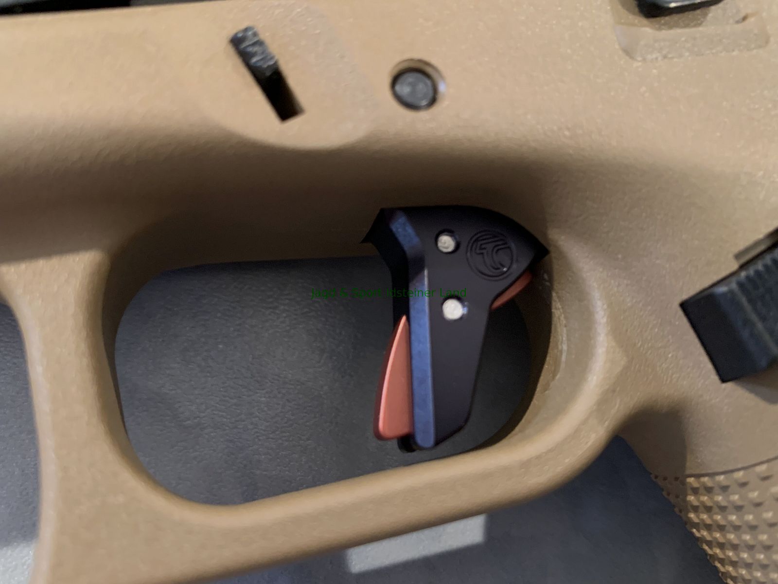 Glock G17 Gen5 FR incl. tuning package from Strike Industries & Timney, image 7 of 8