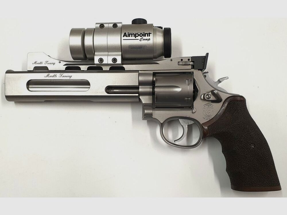 Smith & Wesson 686-3 Merkle Tuning, y compris Aim Point