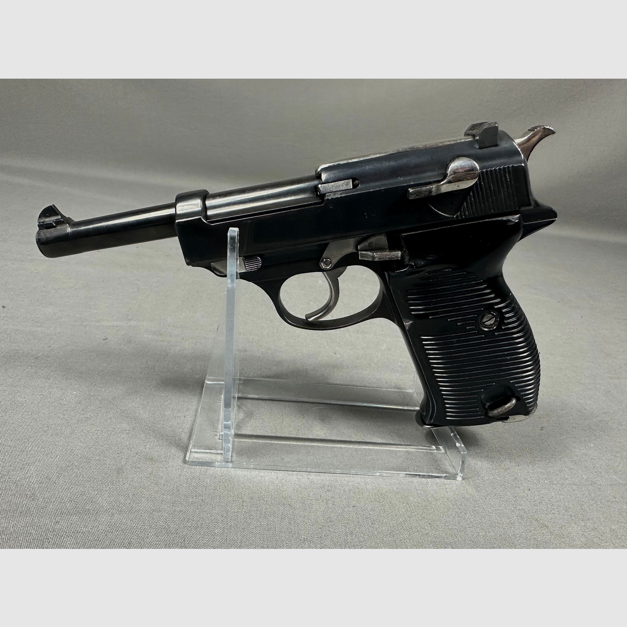 Walther P1   9mm Luger