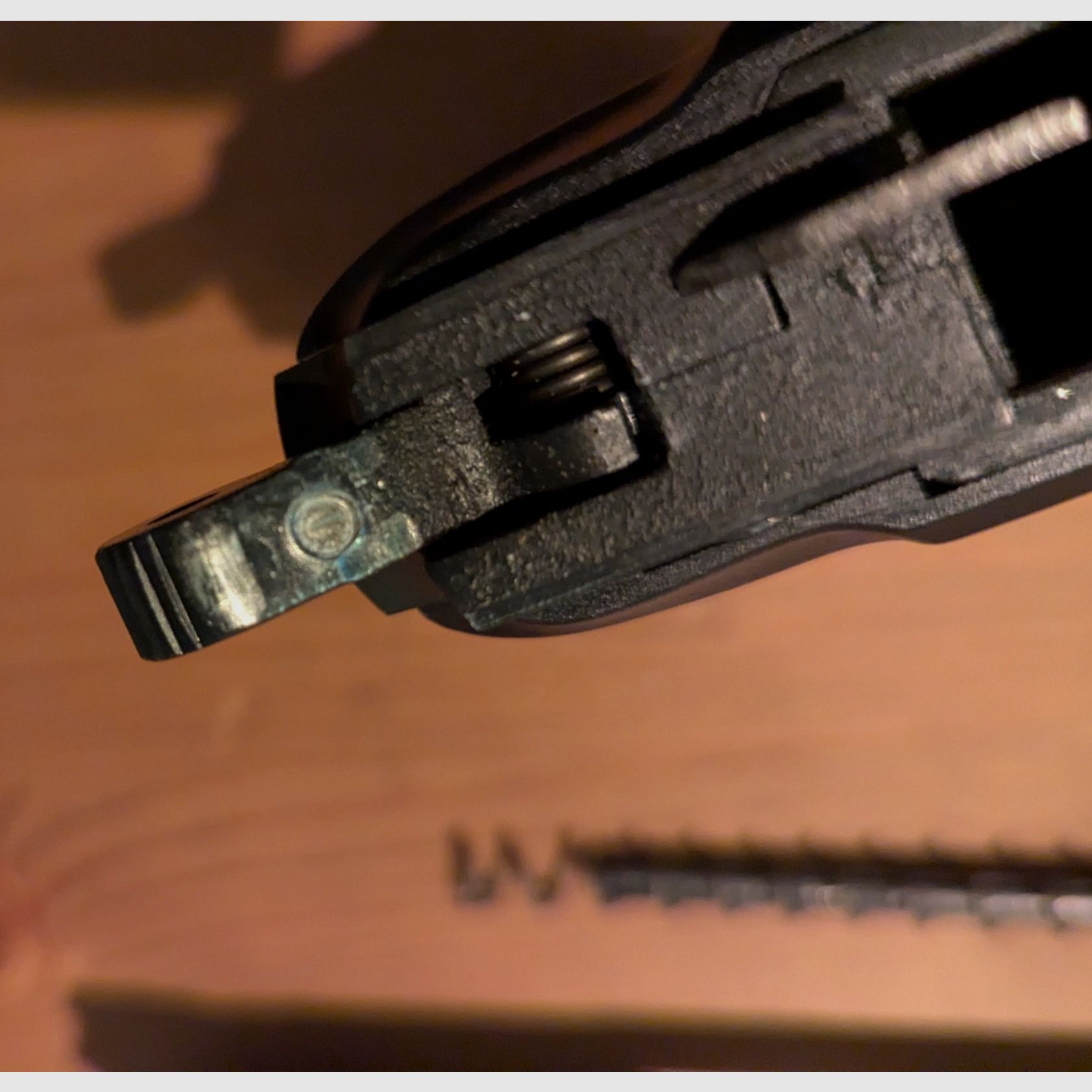 Umarex Walther P88 Compact 9mm Schreckschuss inkl. Holster, Ersatzmagazin, Abschussbecher, Reinigungsbürste, Transportkoffer und Ersatzteilset.