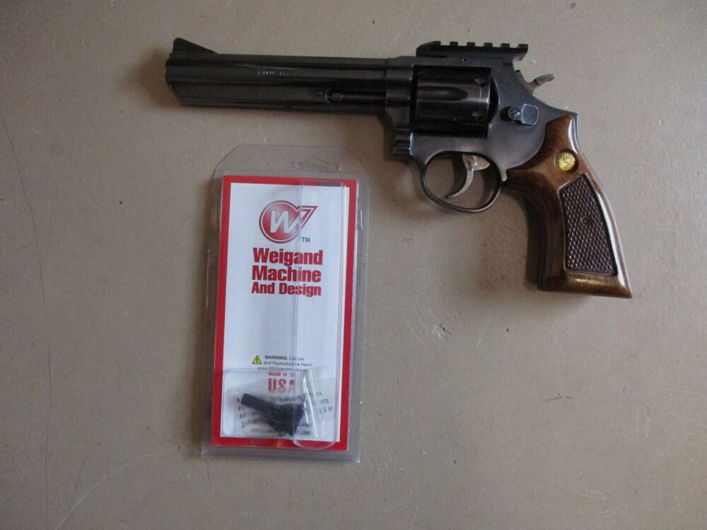 Revolver Taurus .357 magn 6 Zoll mit Weigand Weaver Schiene und Visier, Bild 3 von 3
