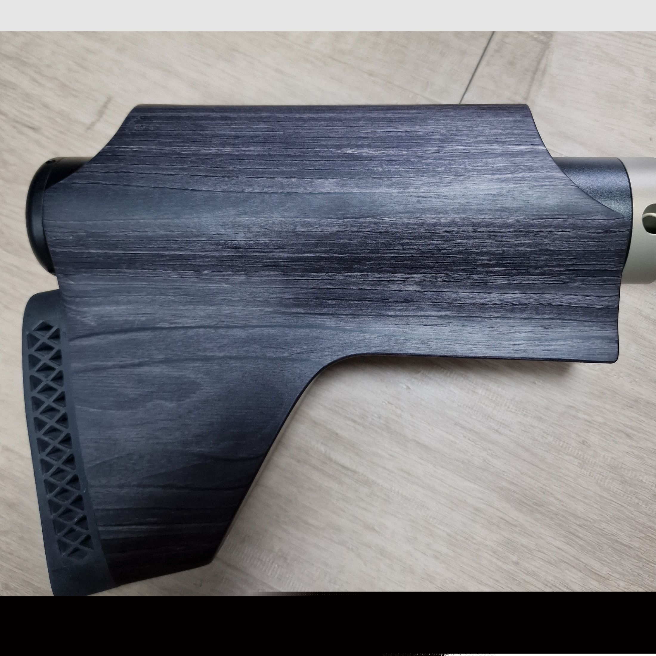 Schulterstütze und Griffe schwarz aus Holz für AEA Megalodon