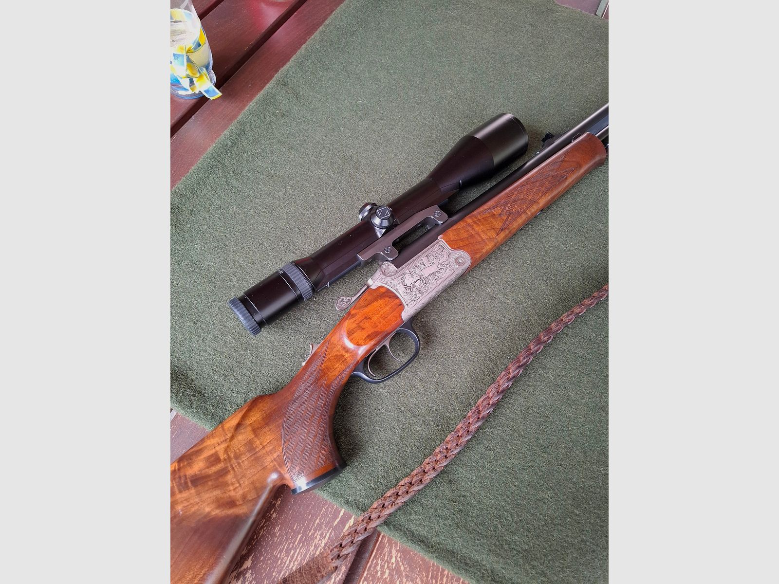Bockbüchsflinte von Blaser mit Zielfernrohr