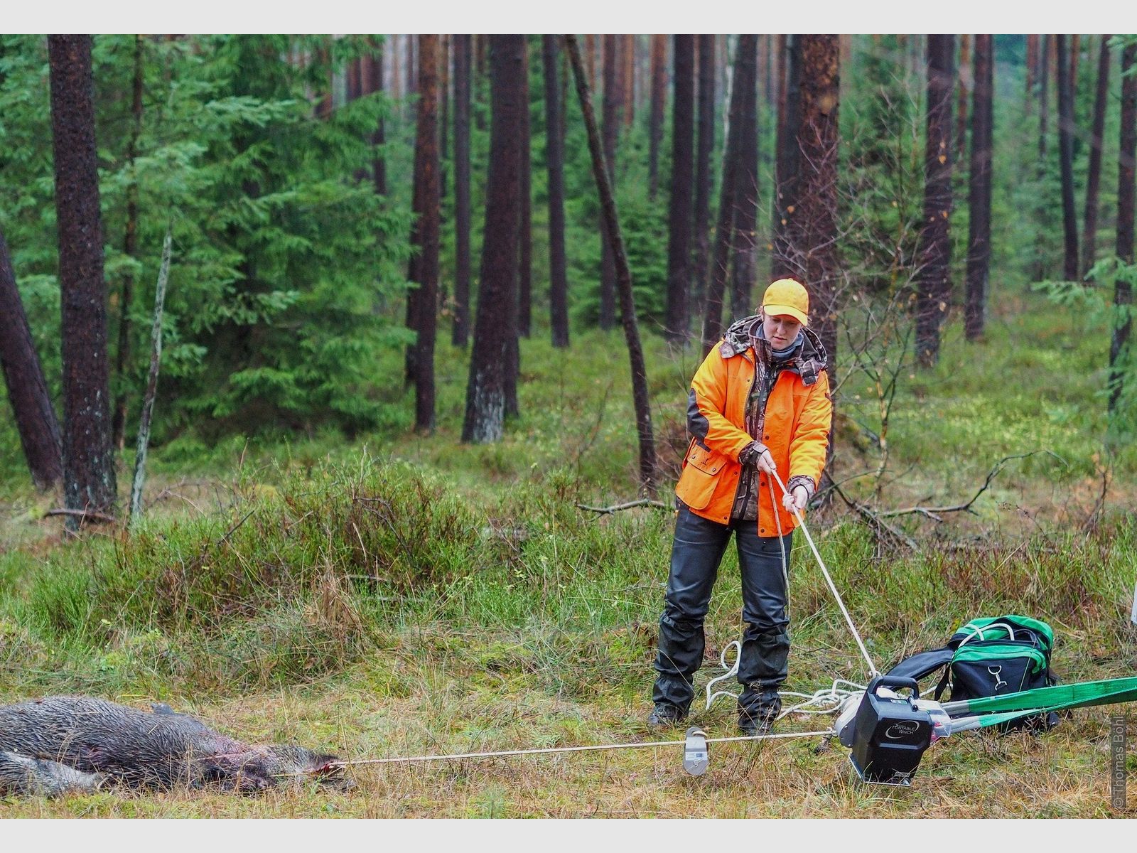 Portable Winch PCW3000-Li Forestry Complete Set – 2 Batteries & Accessories, image 1 of 13