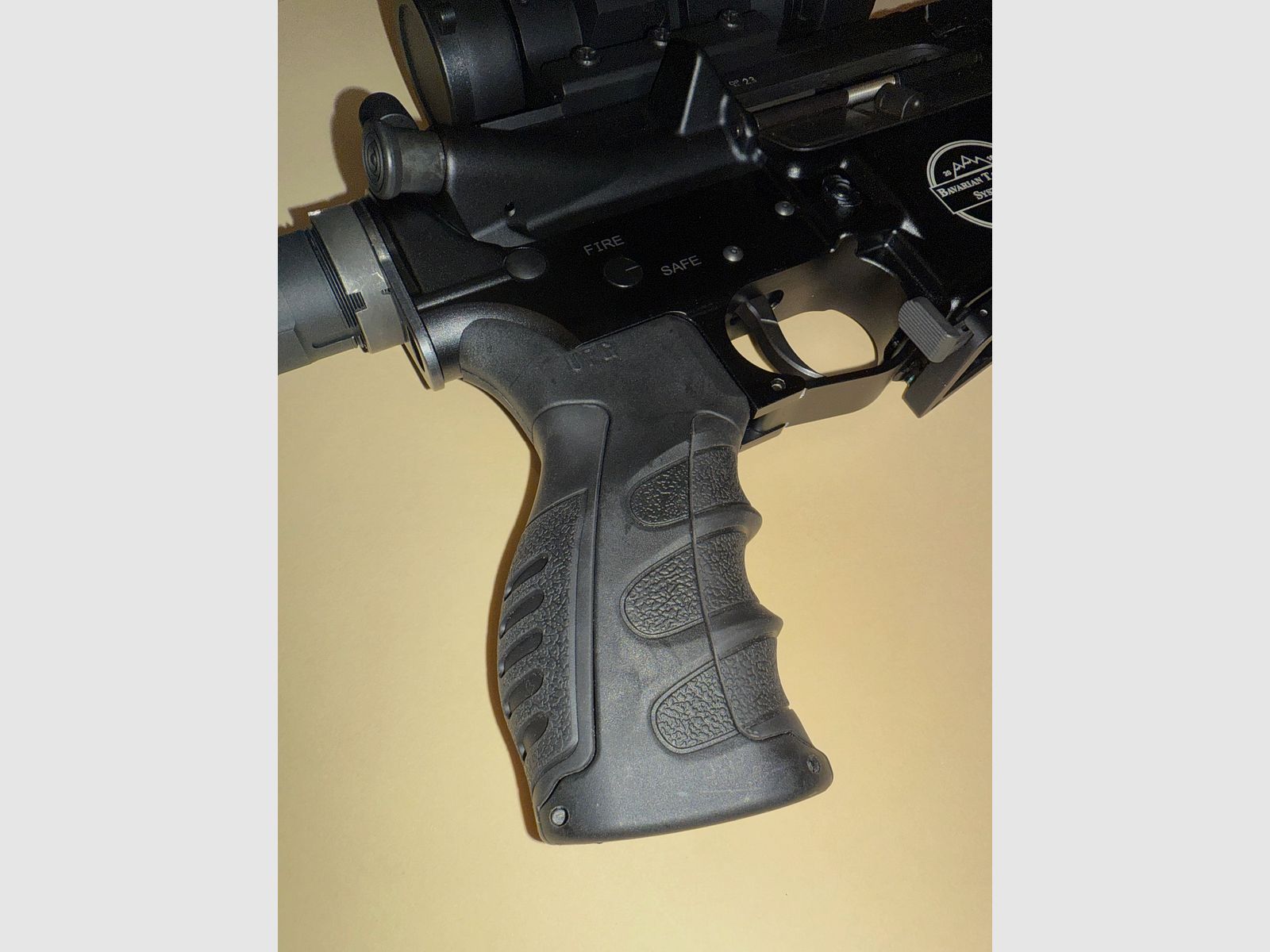 BAVARIAN TACTICAL  BTS-15 AR15 Halbautomat 9mm TOP