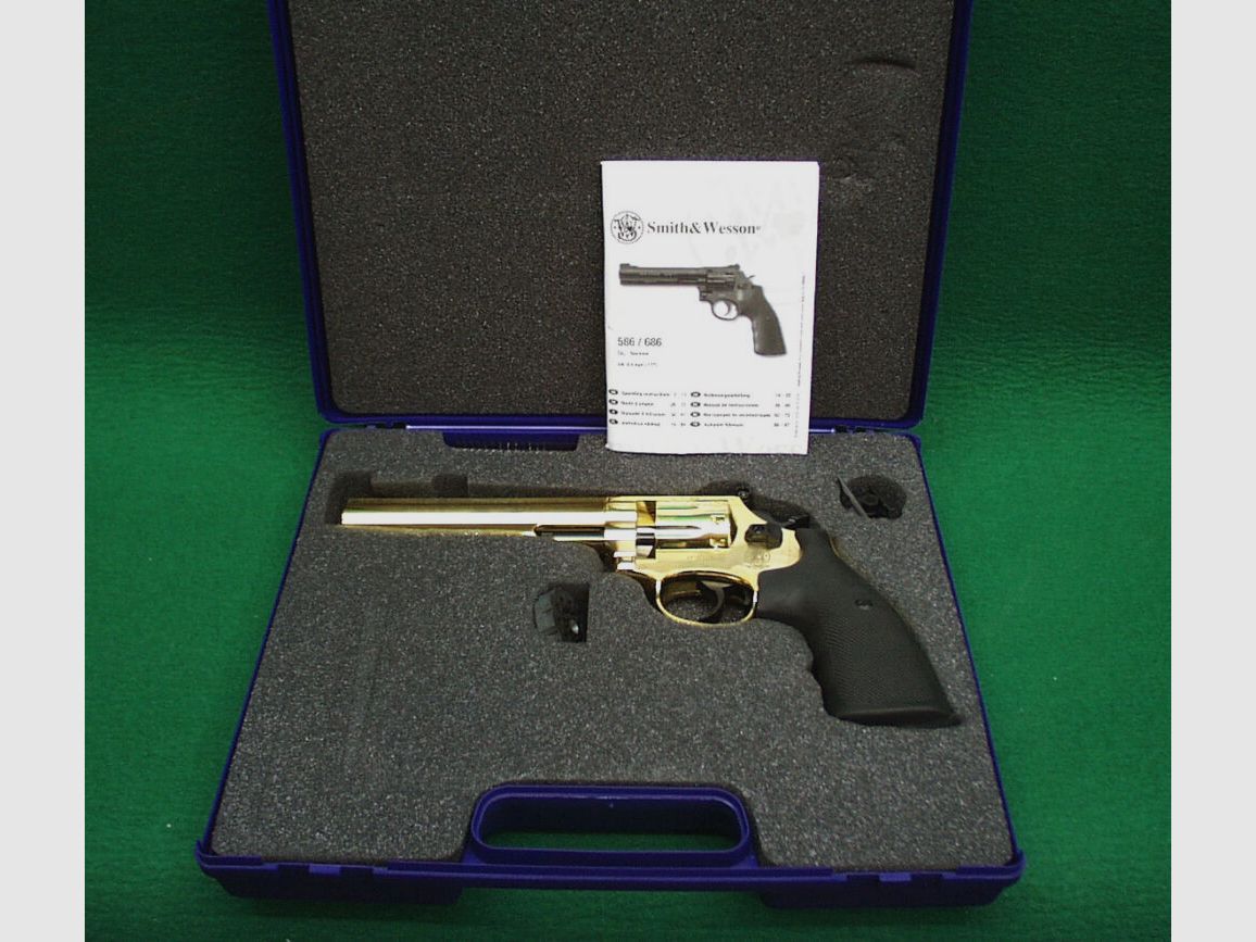 Umarex	 Smith&Wesson 686-6" Co2 Revolver, Gold Finish