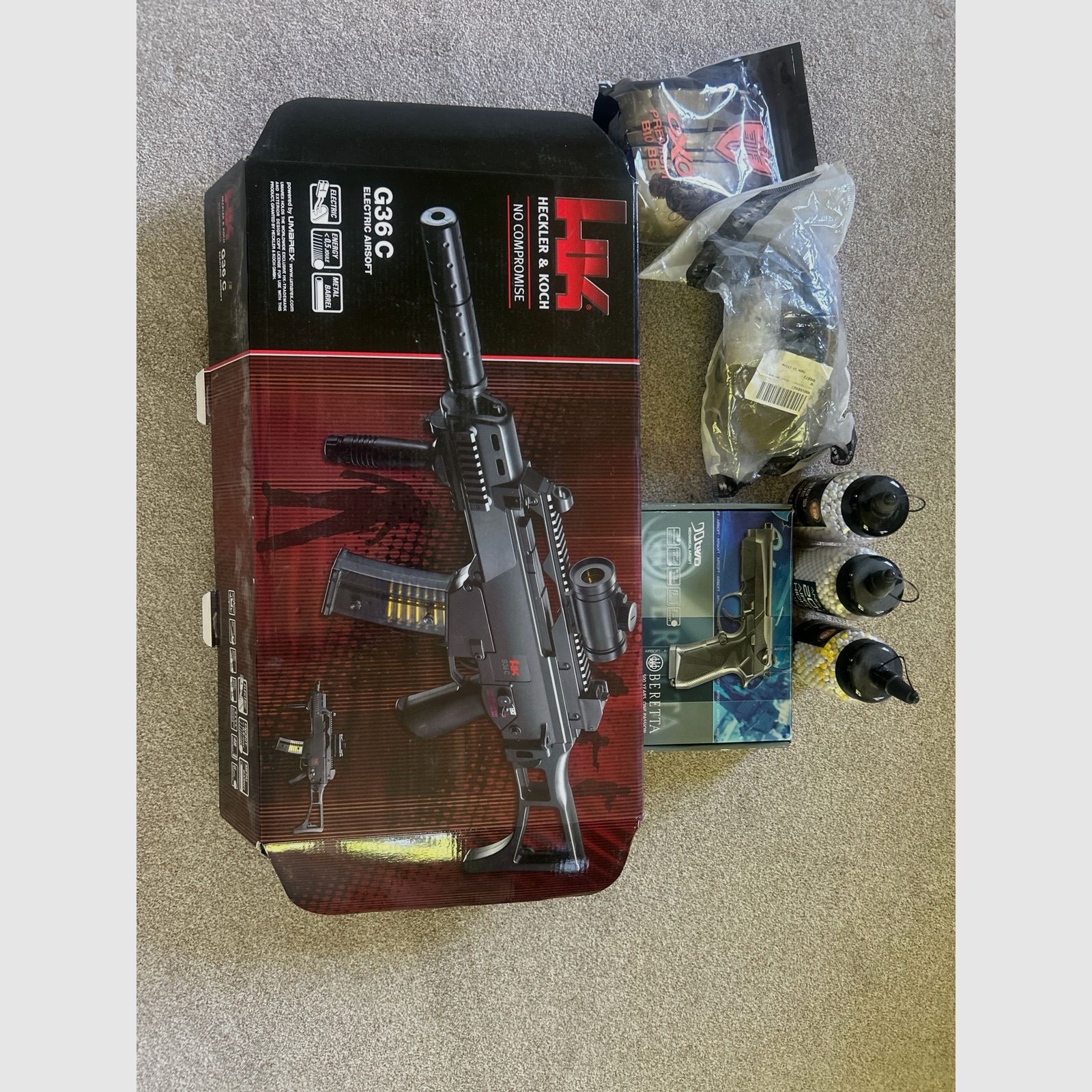 Airsoft G36 und Beretta 