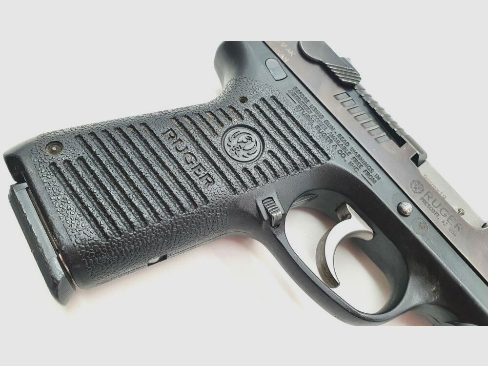 Ruger semi-automatic pistol Ruger P95, image 4 of 10