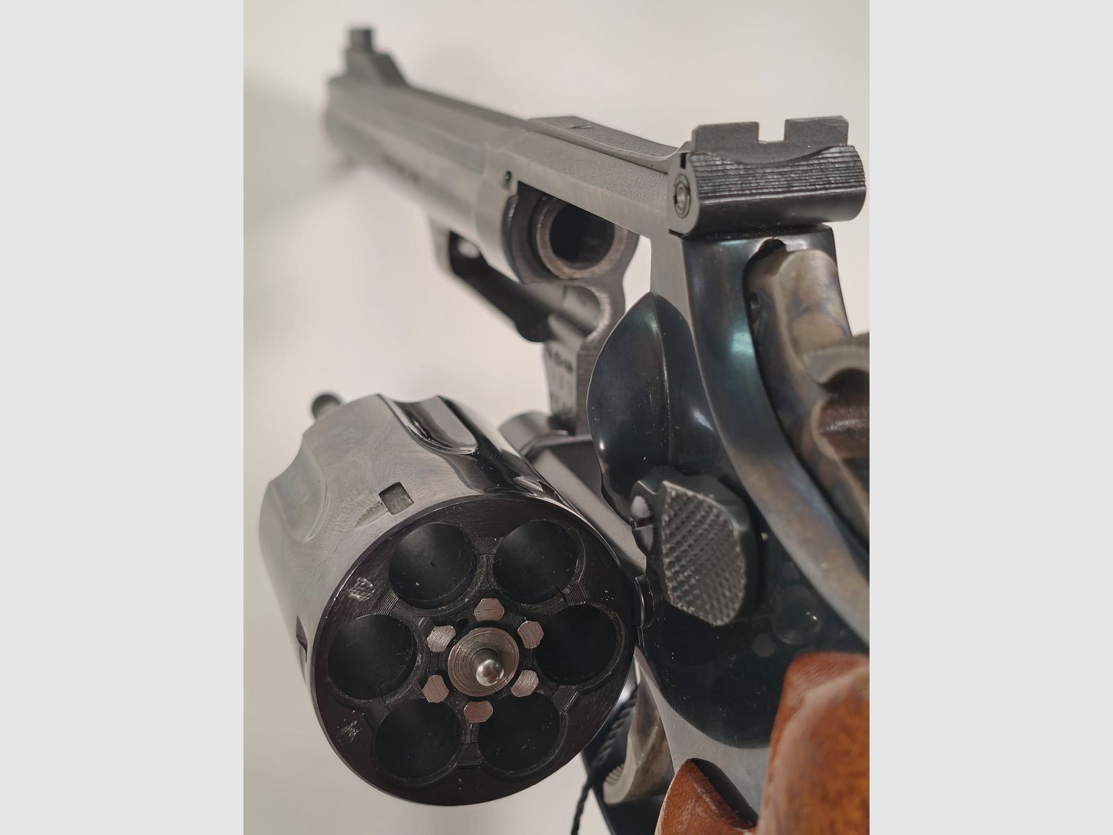 Smith & Wesson 19-4 .357 Magnum 6 inches