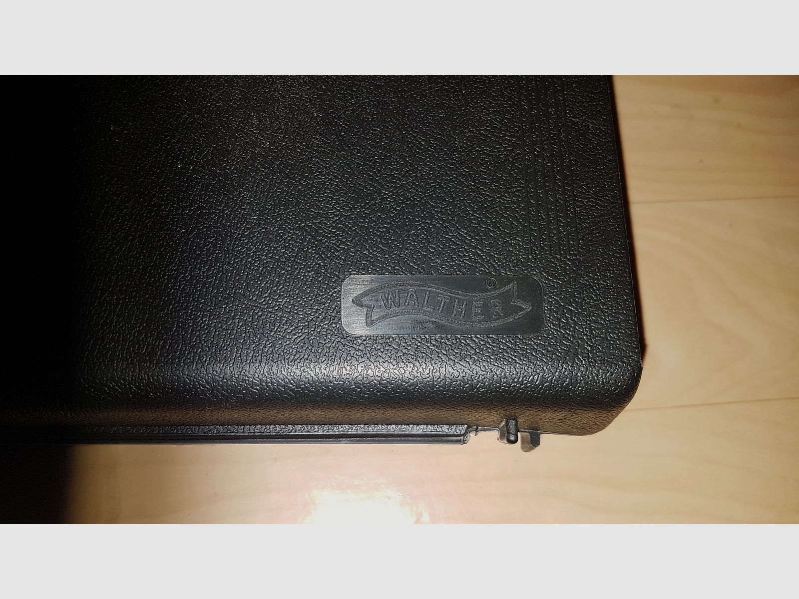 WALTHER P22 Pistolet d'alarme 9 mm P.A.K. Nickelé