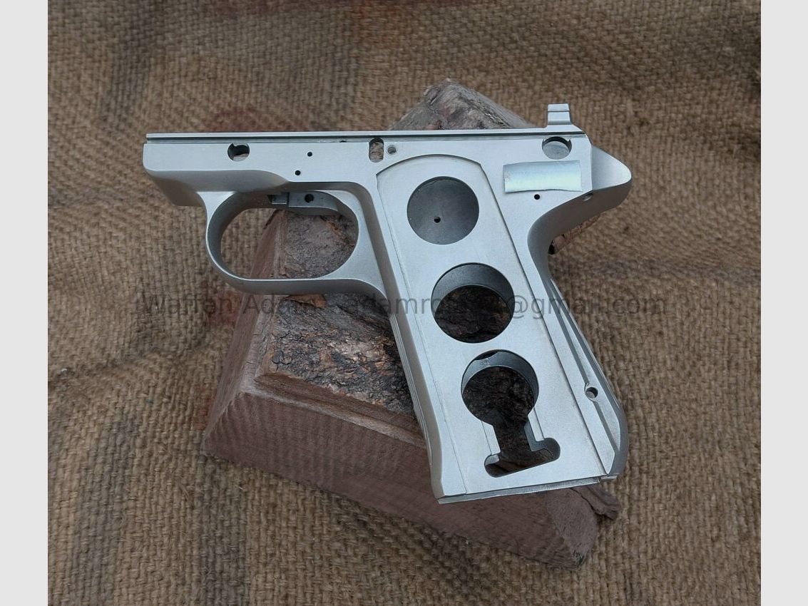 Wildey Survivor grip piece