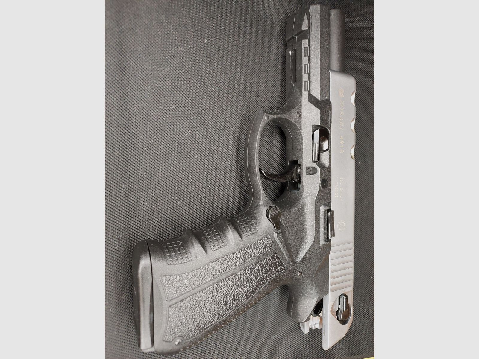 Zoraki 4918 pistolet d'alarme cal. 9mm P.A.K. (PTB 1110) Titan - neuf !