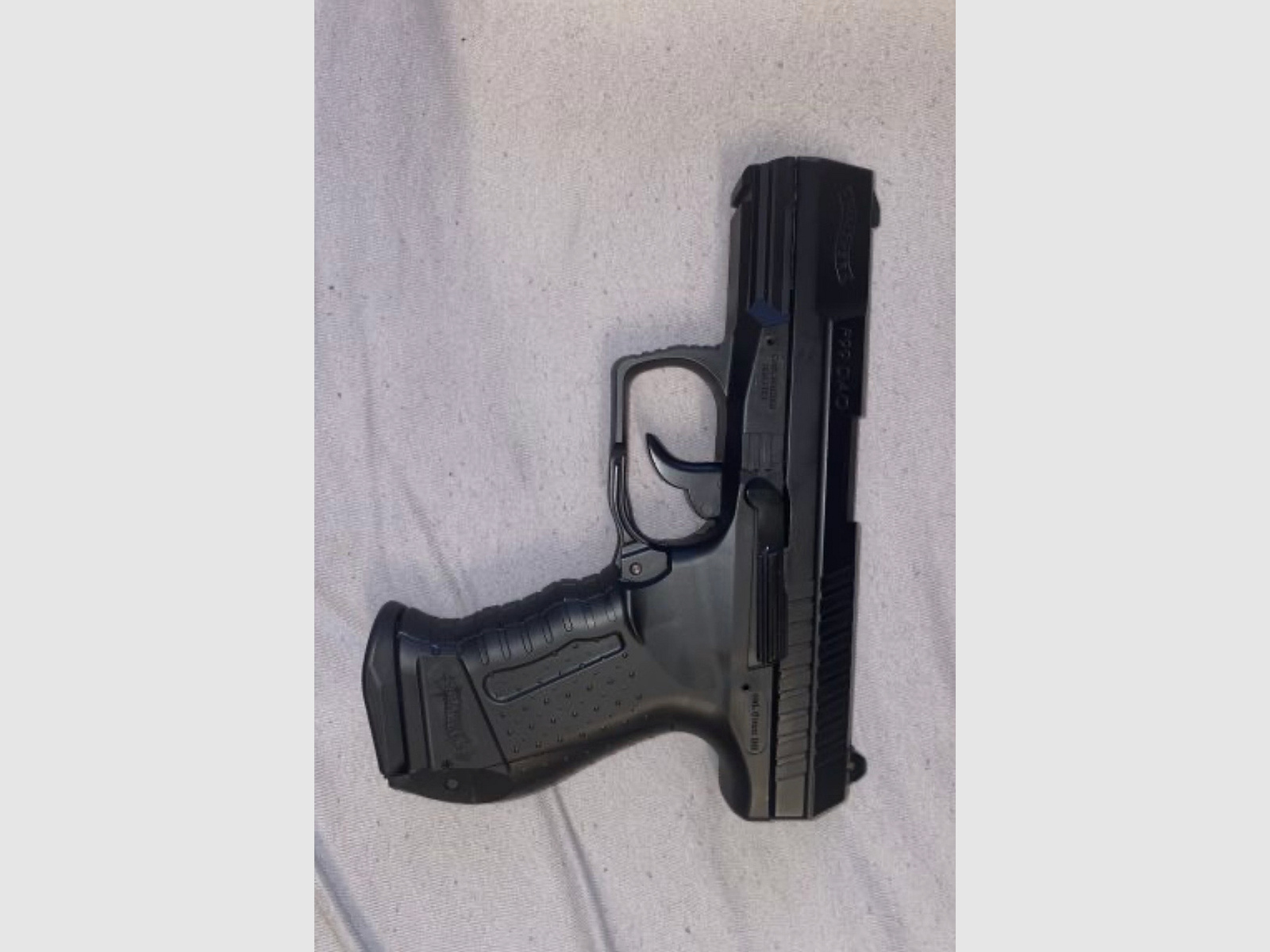 P99 Airsoft Gas mit Zubehör 