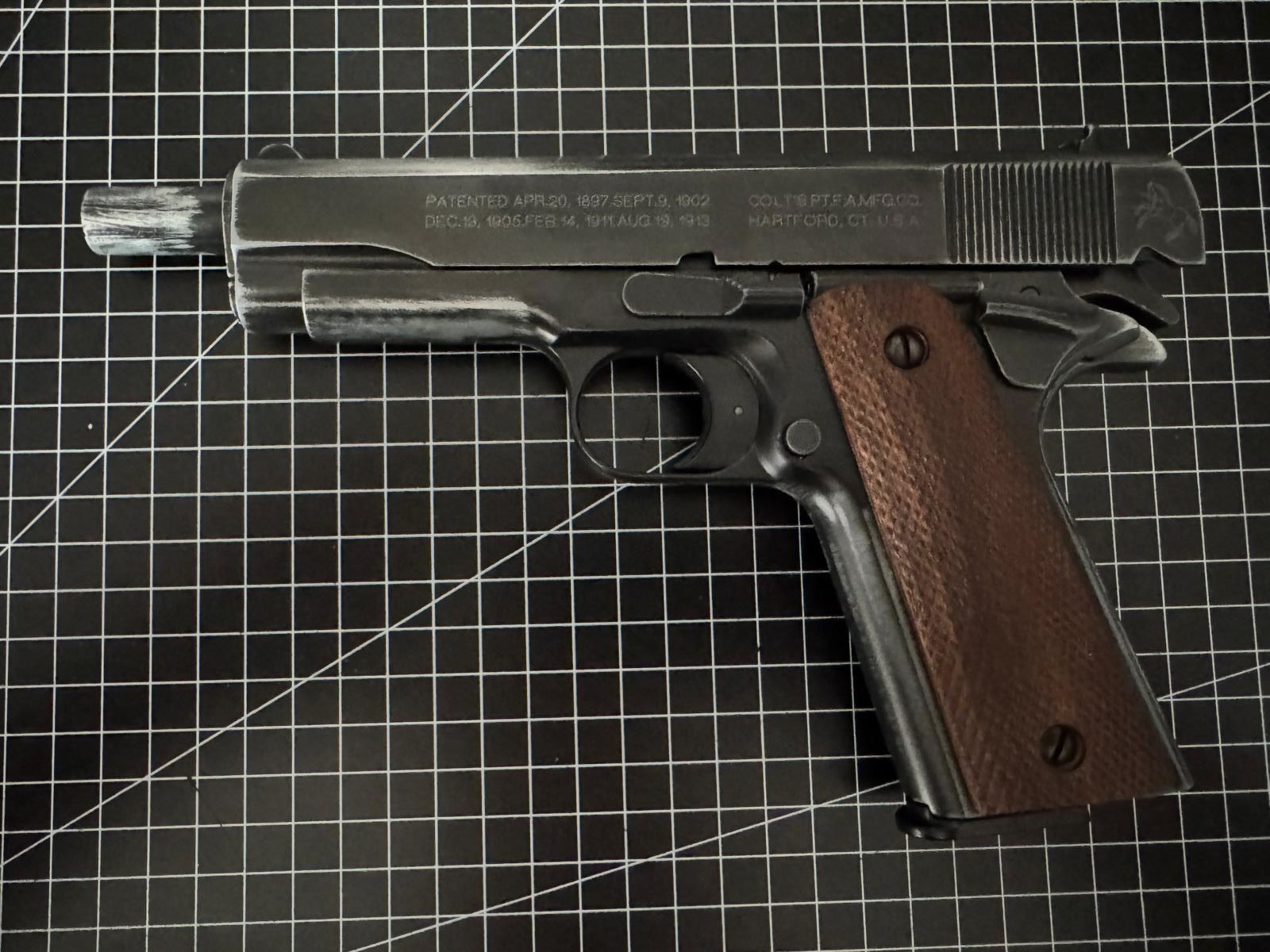 Umarex Colt Government 1911 A1, 9 mm P.A.K., Antik-Finish, Holzgriffschalen