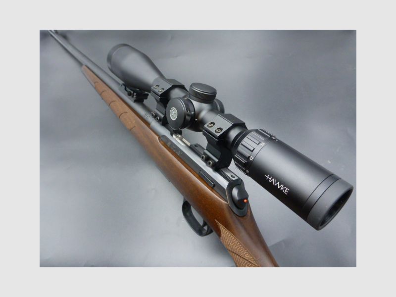 Kit CZ 457 Luxe + Cannocchiale HAWKE VANTAGE SF 4-16X44 Half mil dot + Valigetta di trasporto, immagine 1 di 7