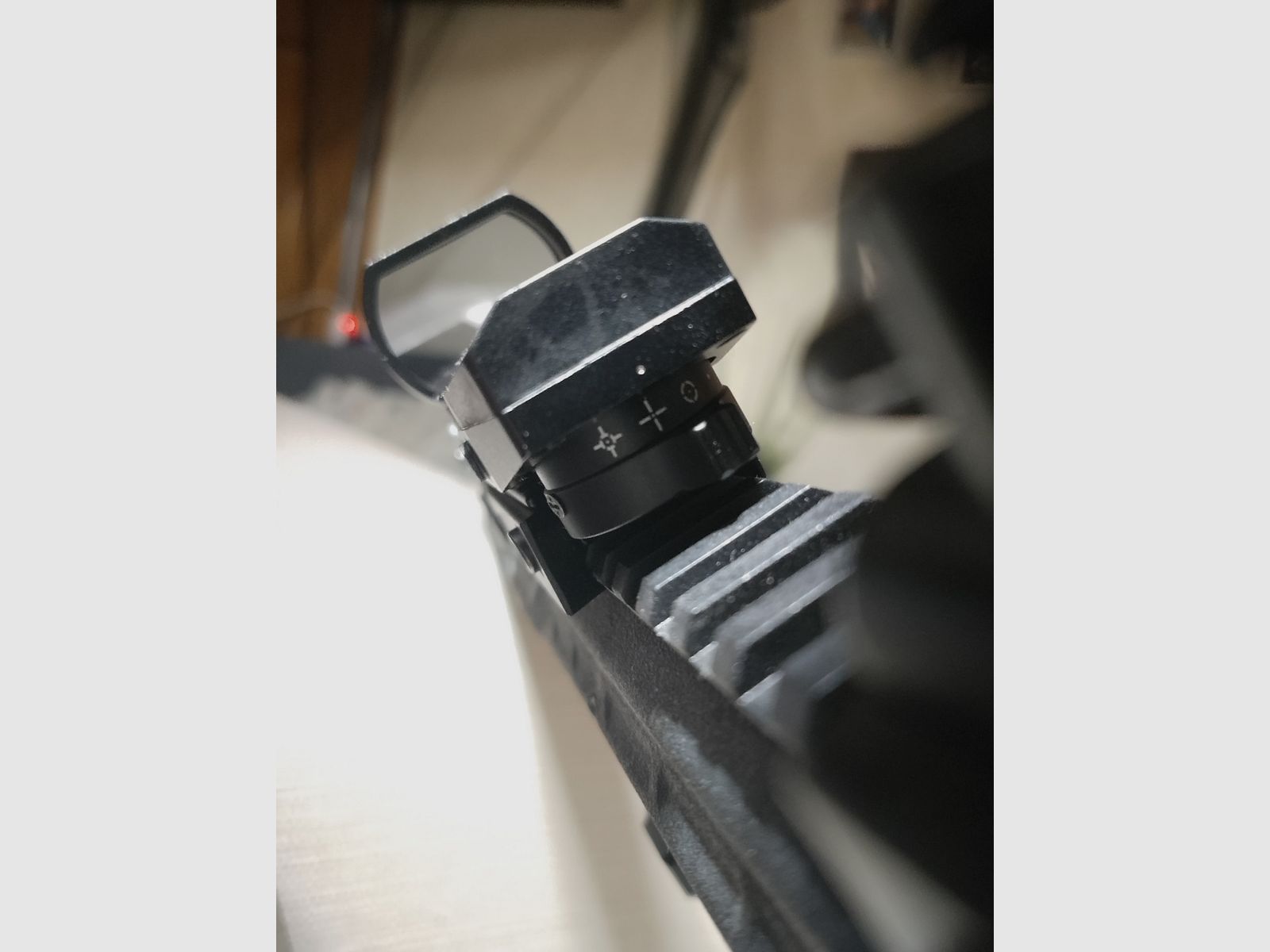 Tippmann Tipx RAM Paintball Makierer MSC Body Kit Uzi cal .68 CO2 Visier Rot Grün Punkt 