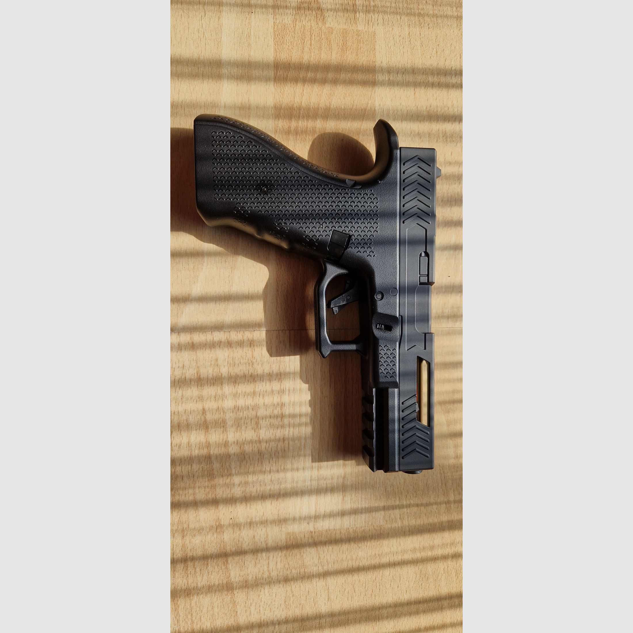Cyma CM.131 Gen. 3 AEP pistol with Mosfet CM131 6mm Airsoft