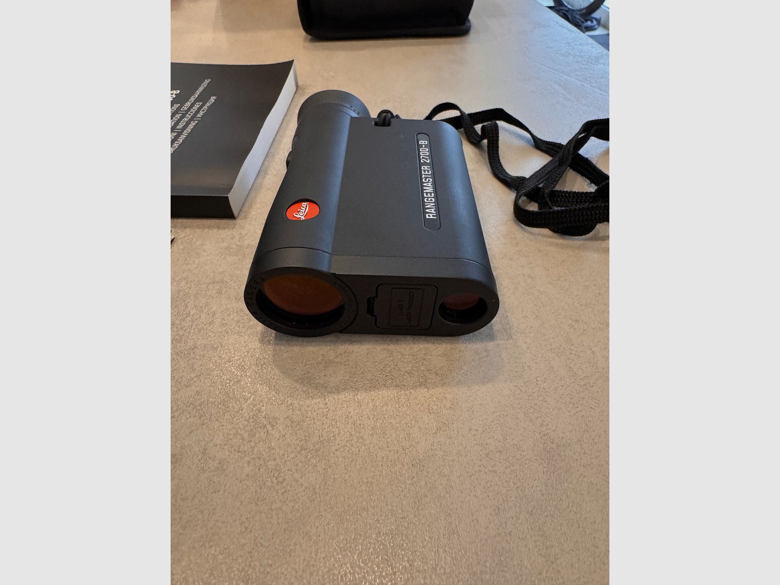 LEICA Rangemaster CRF 2700-B mit Tasche