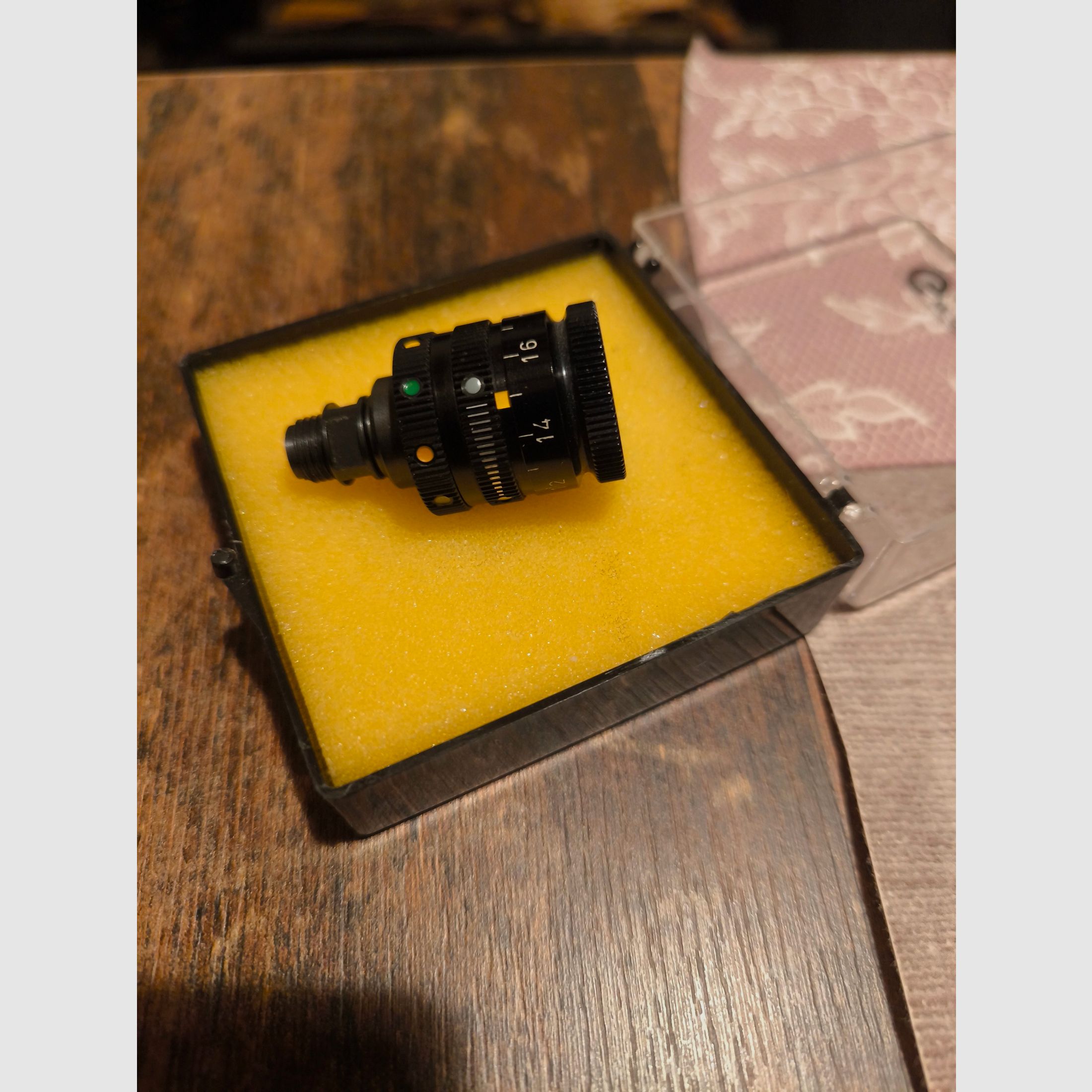 Gehmann Iris-Diopterscheibe mit Sechs-Farben-Filter und Optik