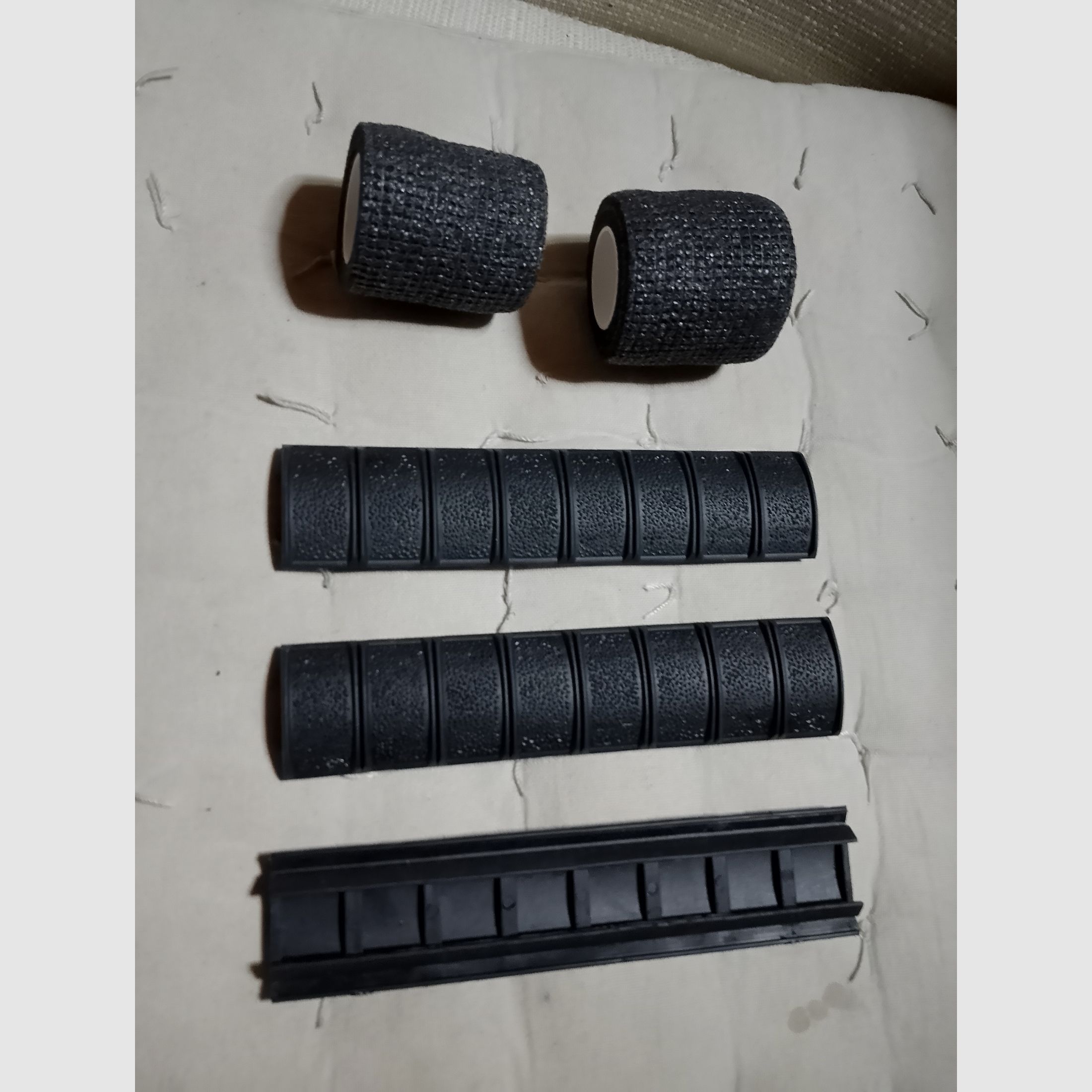Grip tape grip + 3 rail cover like new Airsoft Softair rifle Paintball universal