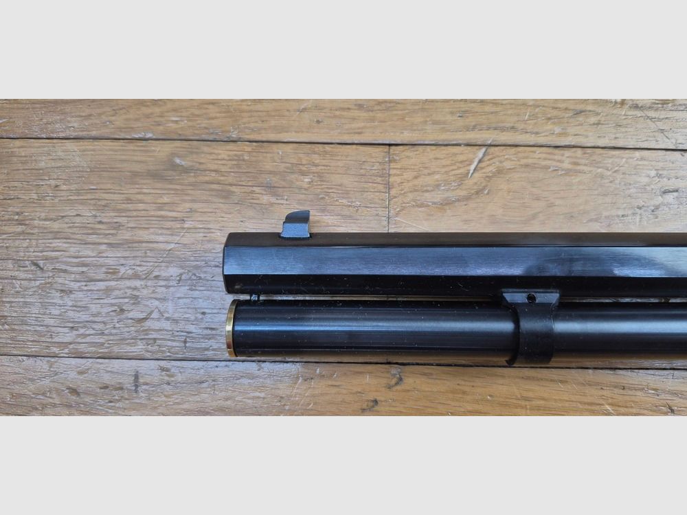 Winchester commemorative « Oliver F. Winchester » OFW 1894 – 19,999 pcs. – Superb checkering – 38-55Win – Never fired – Original box and empty ammunition box of the model – Condition TBE+++, image 39 of 41