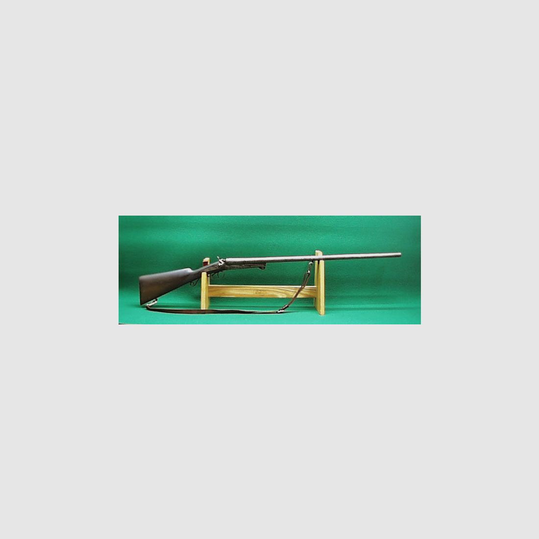 Double-barrel shotgun with spoon lock