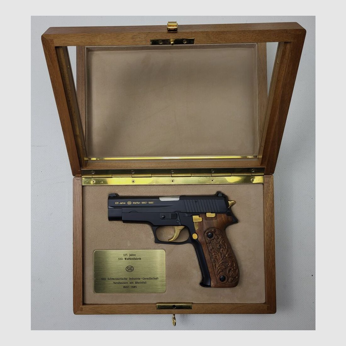 SIG Jubiläum P210-1 700 Jahre // P226 125 Jahre // P220 125 Jahre